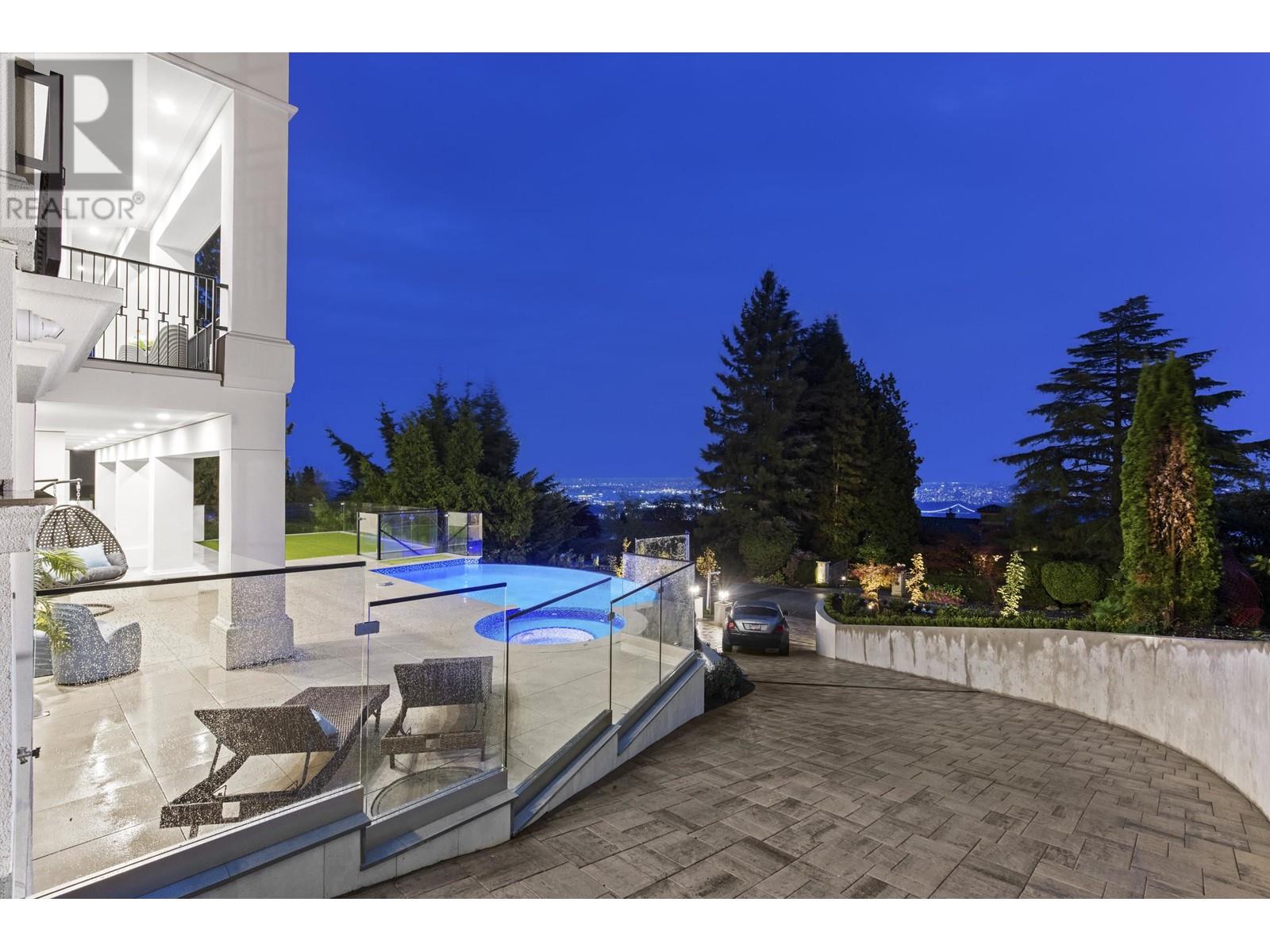 1419 Bramwell Road, West Vancouver, British Columbia  V7S 2N8 - Photo 3 - R2816565