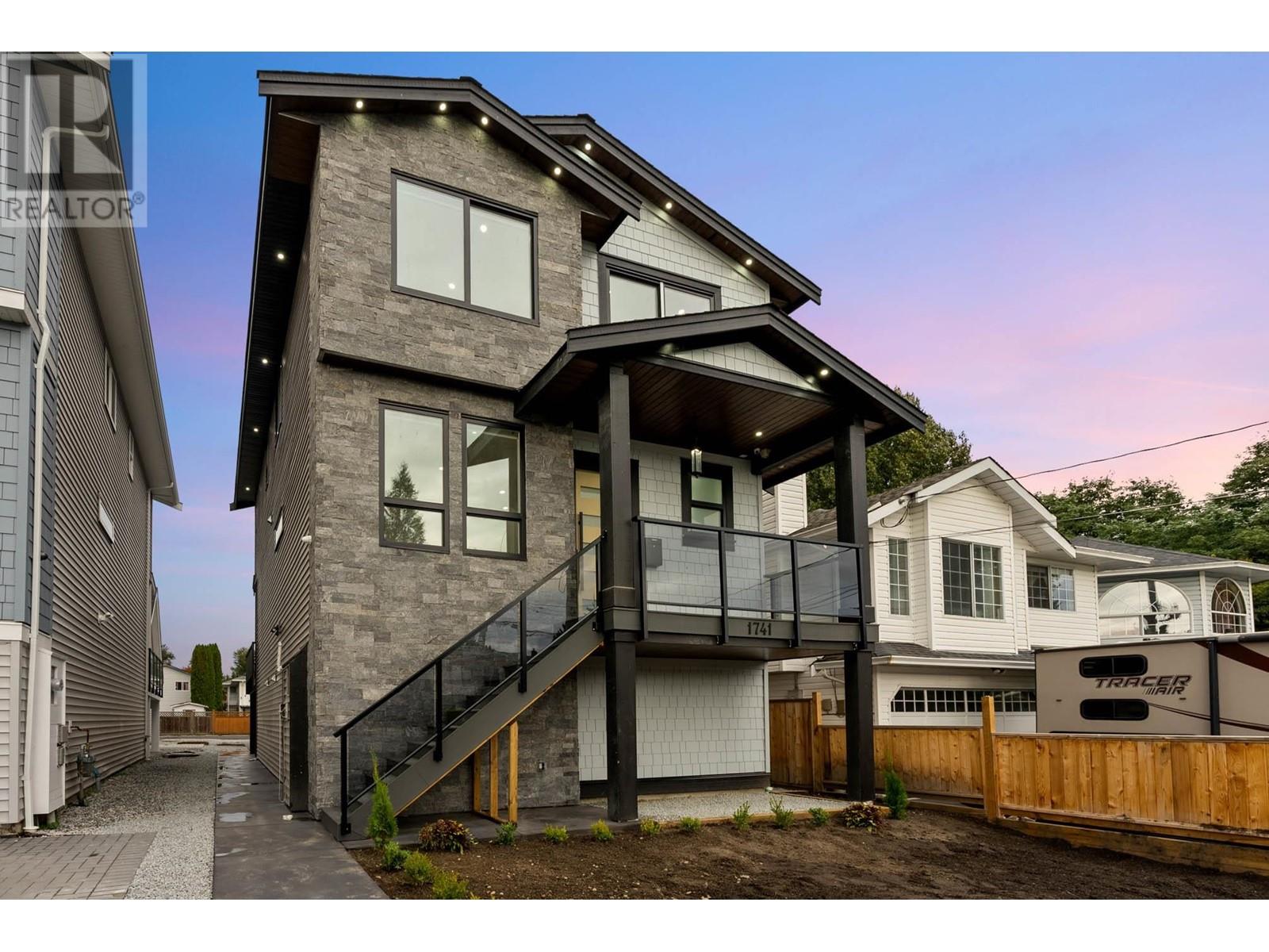 1741 MORGAN AVENUE, port coquitlam, British Columbia