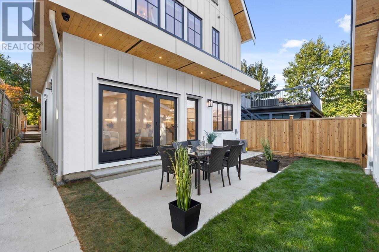 1771 E 8th Avenue, Vancouver, British Columbia  V5N 1T7 - Photo 2 - R2818975