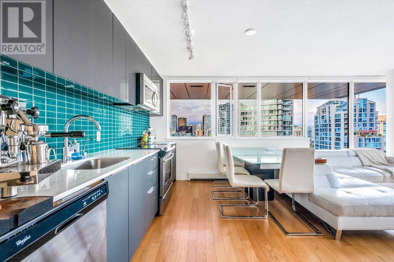 2302 1325 Rolston Street, Vancouver, British Columbia  V6B 0M2 - Photo 3 - R2820343