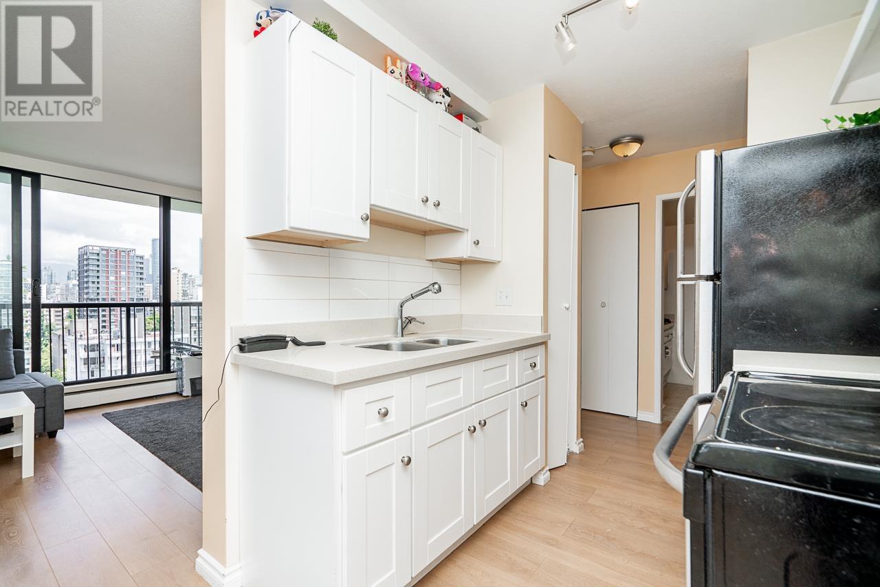 2001 1330 Harwood Street, Vancouver, British Columbia  V6E 1S8 - Photo 10 - R2820357