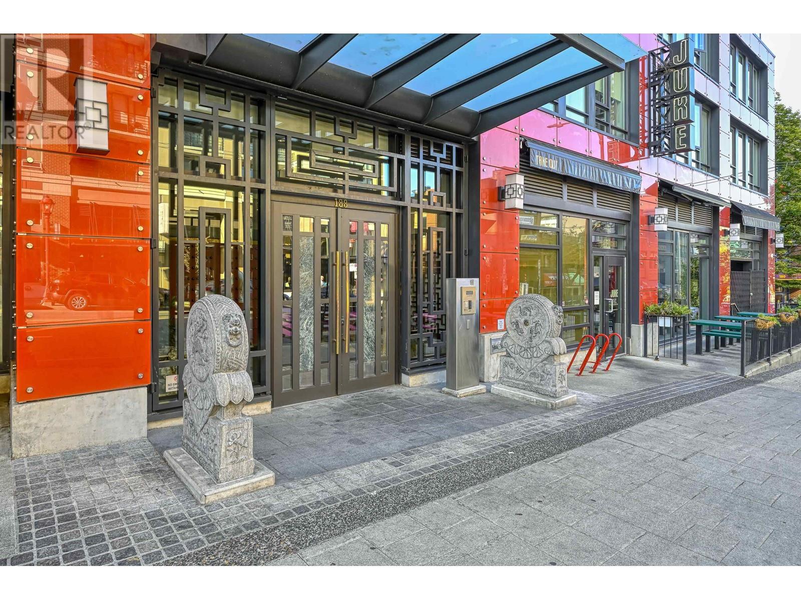 711 188 Keefer Street, Vancouver, British Columbia  V6A 0E3 - Photo 2 - R2820364