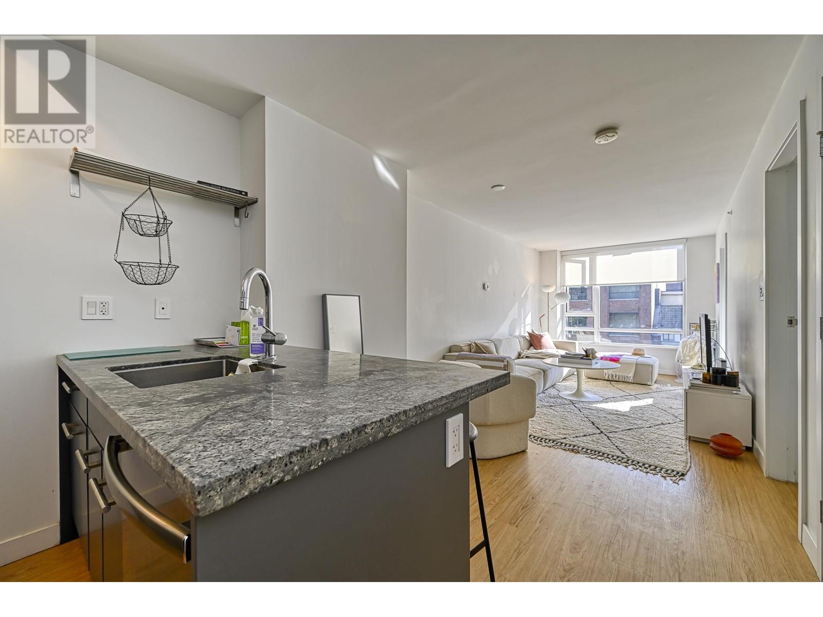 711 188 Keefer Street, Vancouver, British Columbia  V6A 0E3 - Photo 3 - R2820364