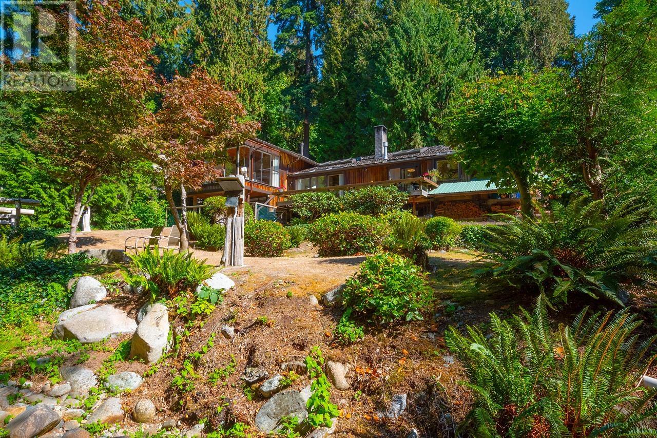 2025 28TH STREET, west vancouver, British Columbia