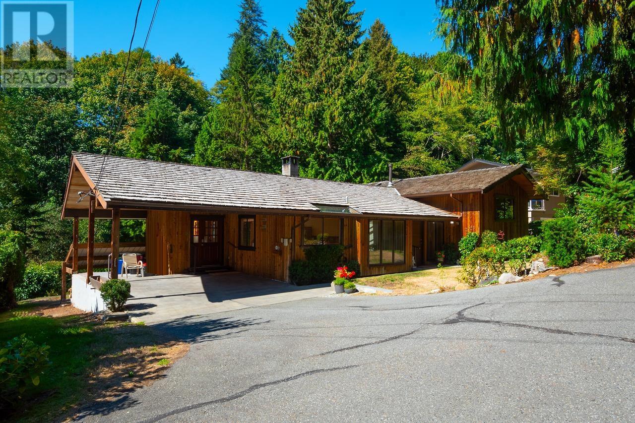 2025 28th Street, West Vancouver, British Columbia  V7V 4M2 - Photo 3 - R2818449