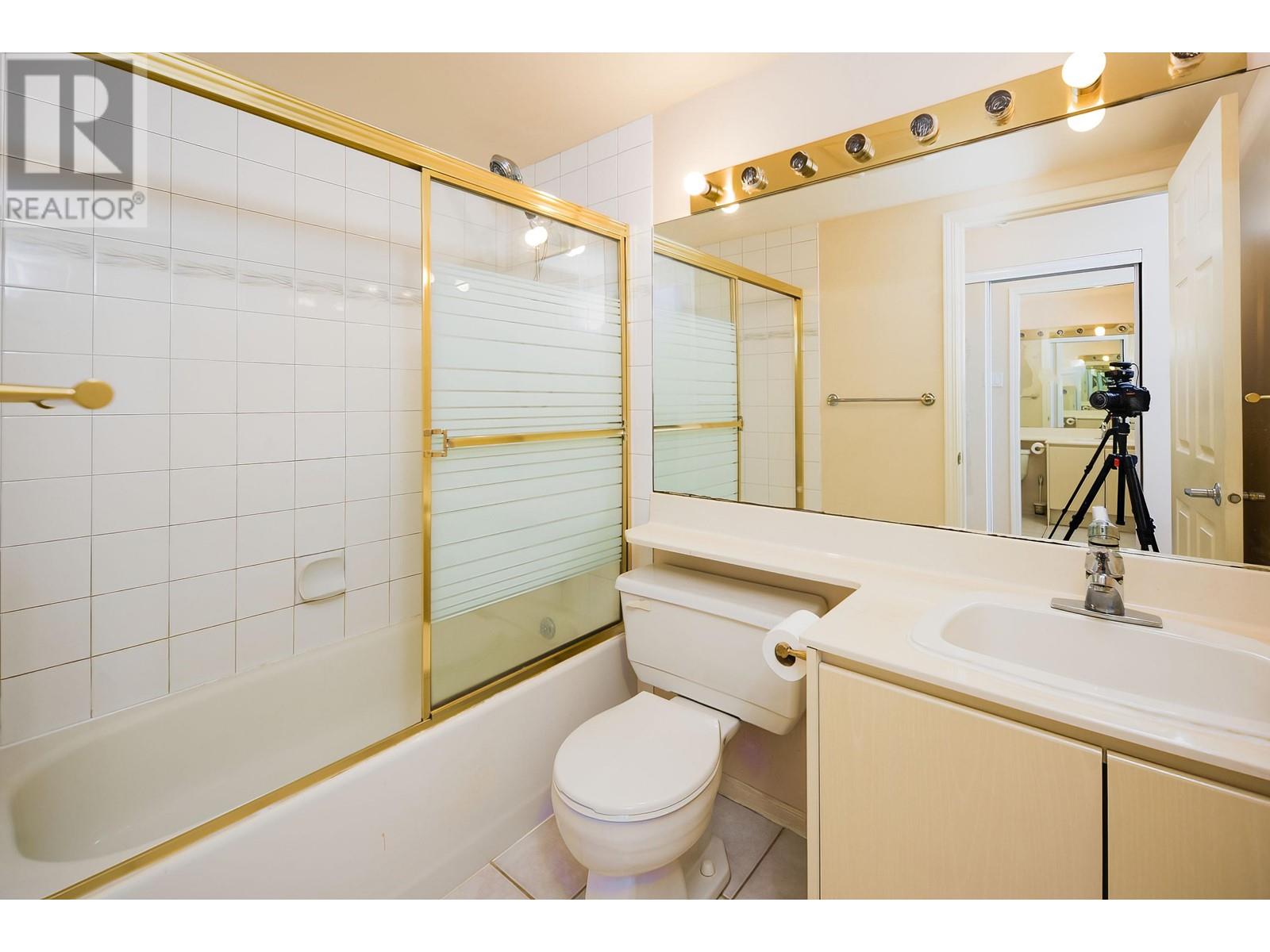 1001 8246 Lansdowne Road, Richmond, British Columbia  V6X 3Y4 - Photo 20 - R2809591