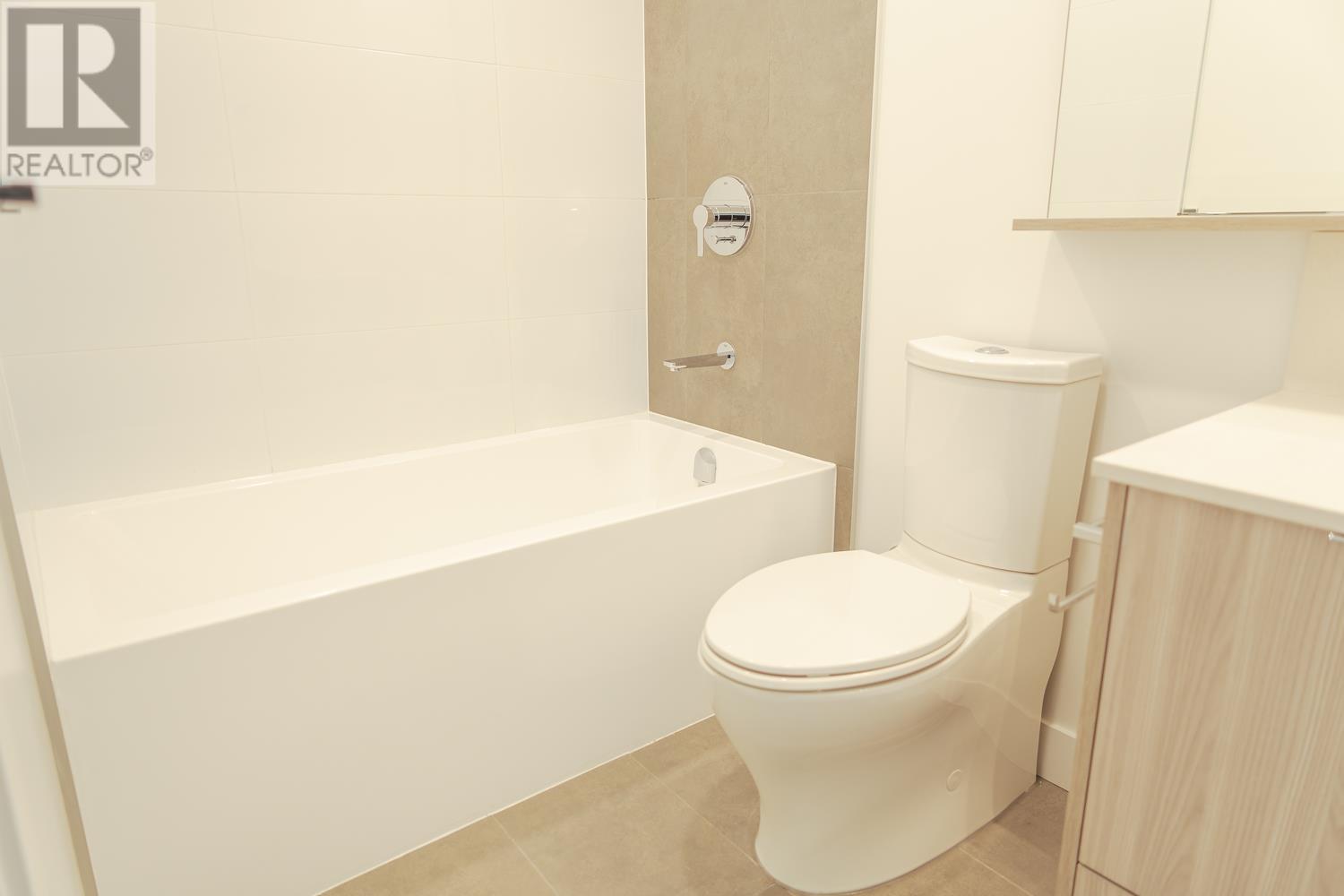 2101 901 Lougheed Highway, Coquitlam, British Columbia  V3K 0J3 - Photo 15 - R2820381