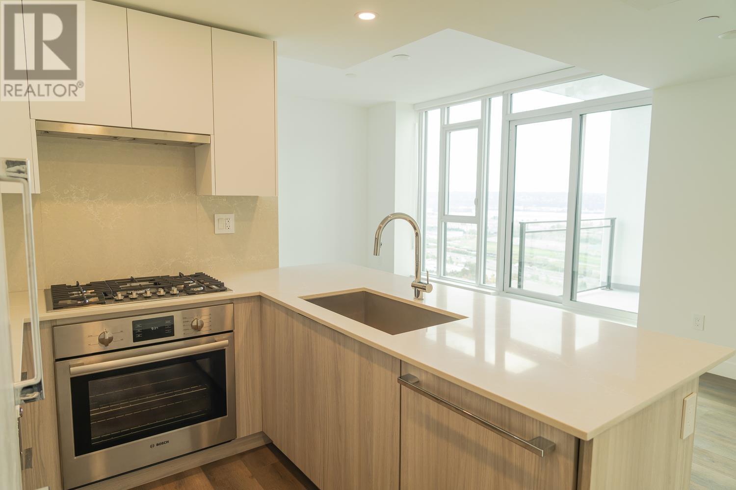 2101 901 Lougheed Highway, Coquitlam, British Columbia  V3K 0J3 - Photo 4 - R2820381