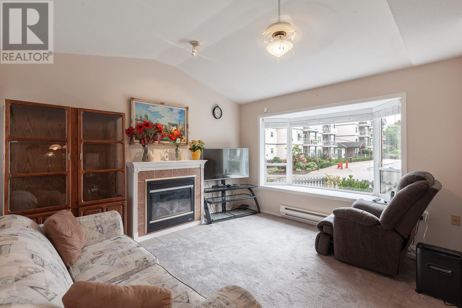 17 1201 Pemberton Avenue, Squamish, British Columbia  V8B 0J7 - Photo 5 - R2820408