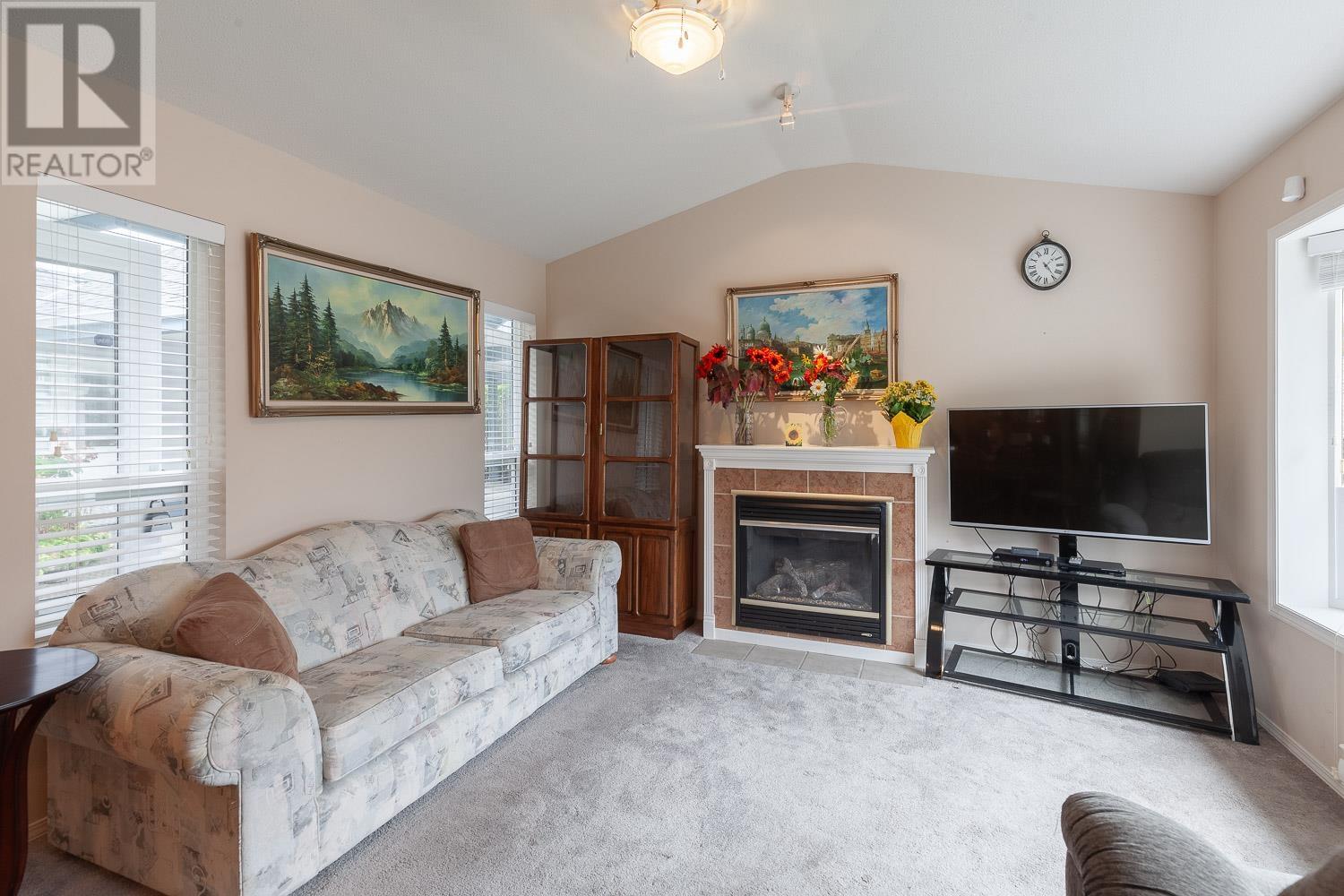 17 1201 Pemberton Avenue, Squamish, British Columbia  V8B 0J7 - Photo 7 - R2820408