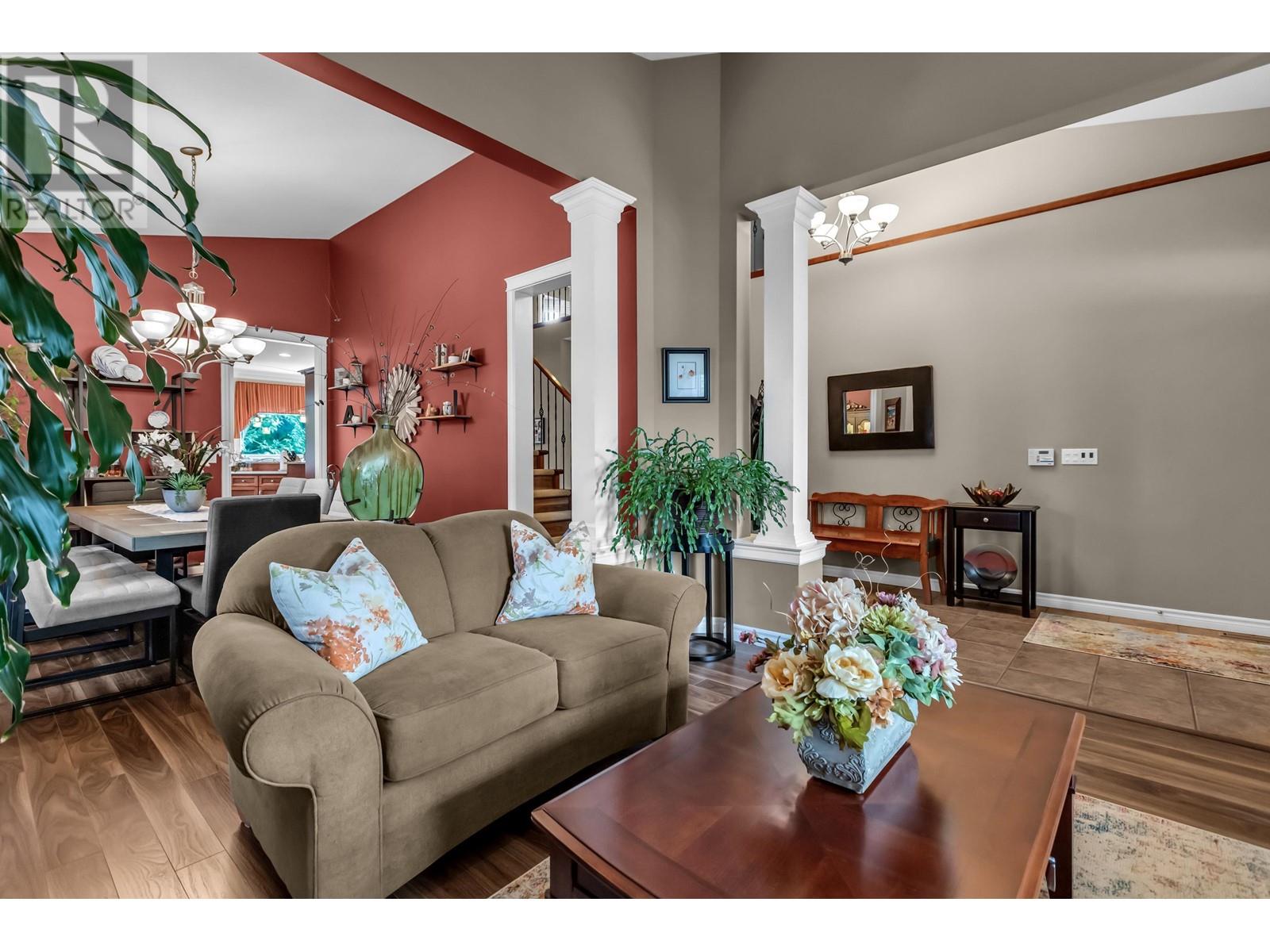21118 123 Avenue, Maple Ridge, British Columbia  V2X 4B4 - Photo 5 - R2820389