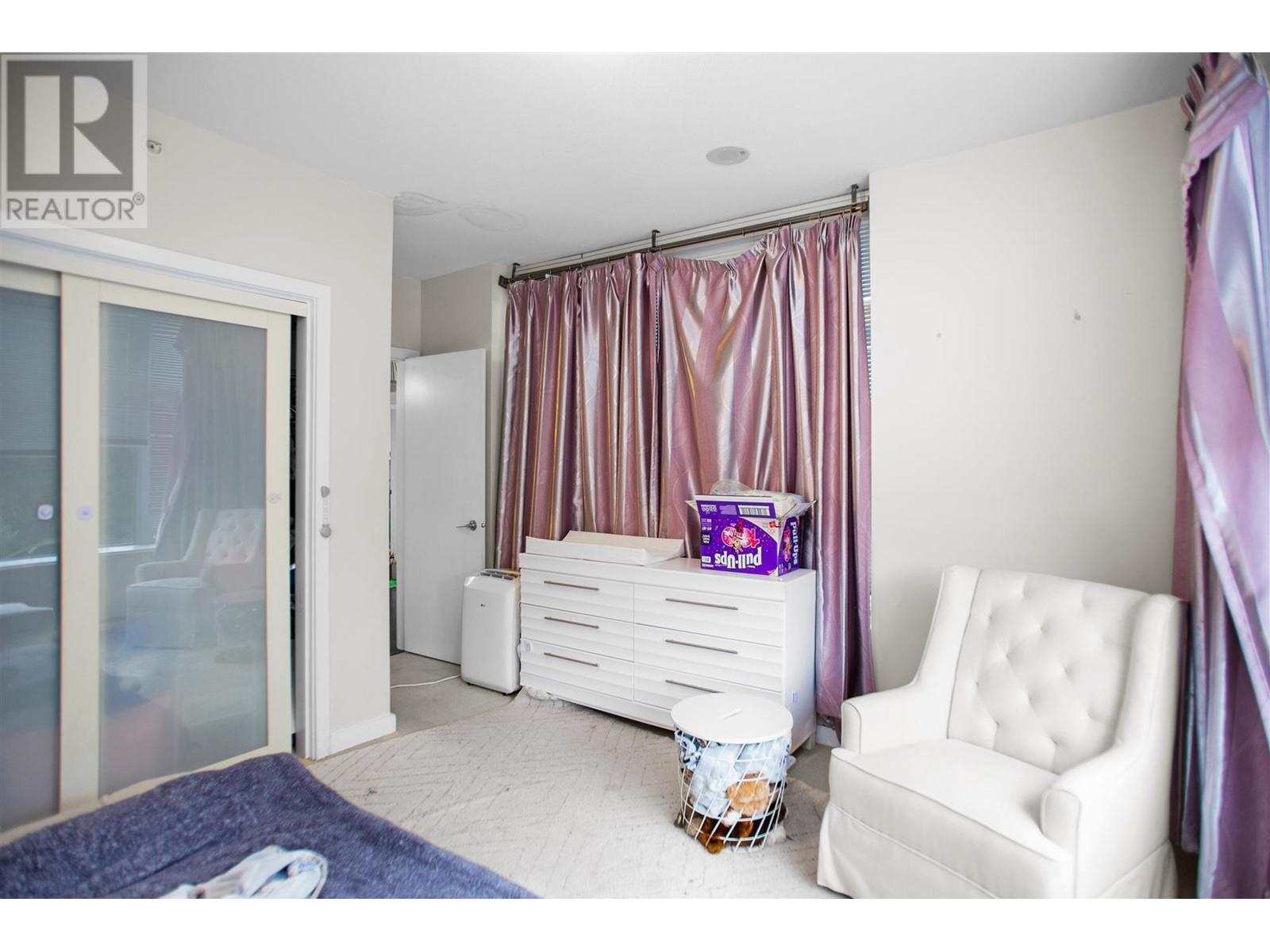 806 280 Ross Drive, New Westminster, British Columbia  V3L 0C2 - Photo 13 - R2817914