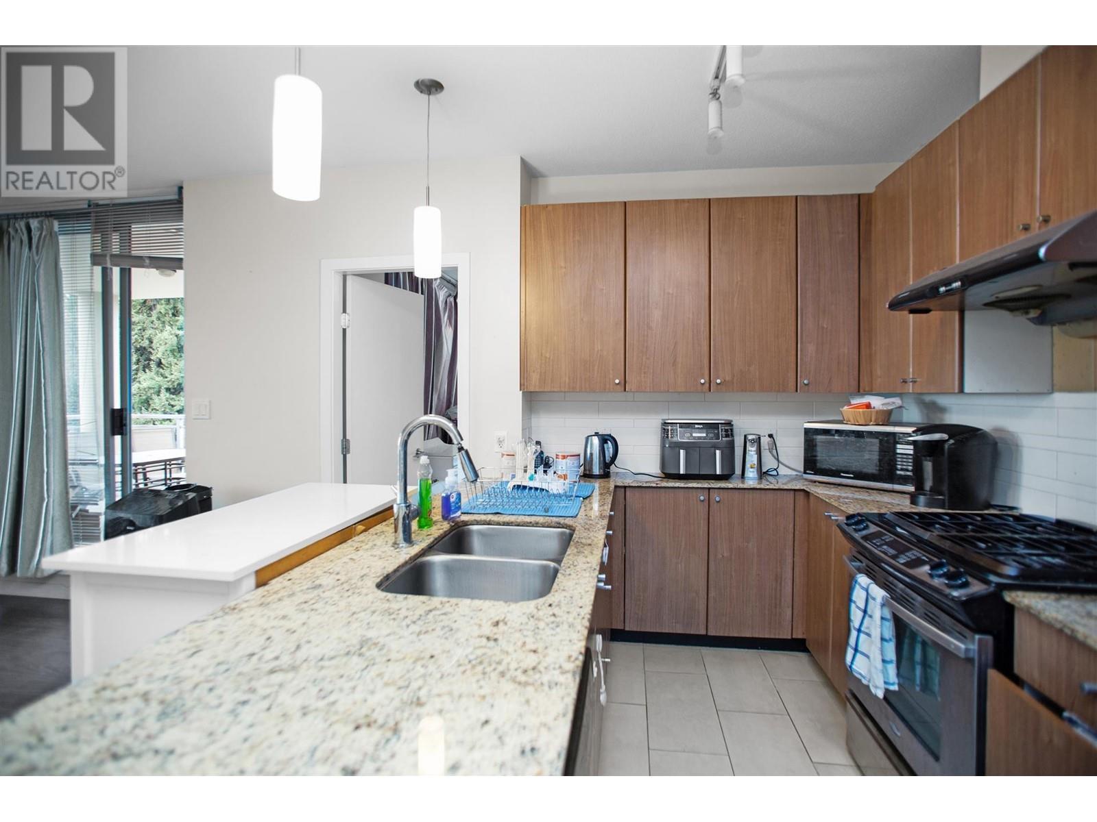 806 280 Ross Drive, New Westminster, British Columbia  V3L 0C2 - Photo 11 - R2817914