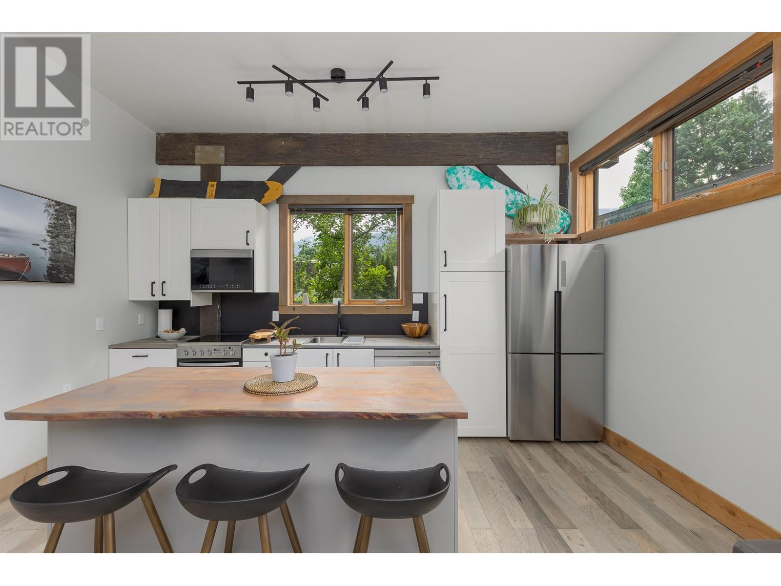 2030 N Rustad Road, Squamish, British Columbia  V0N 1H0 - Photo 22 - R2793918