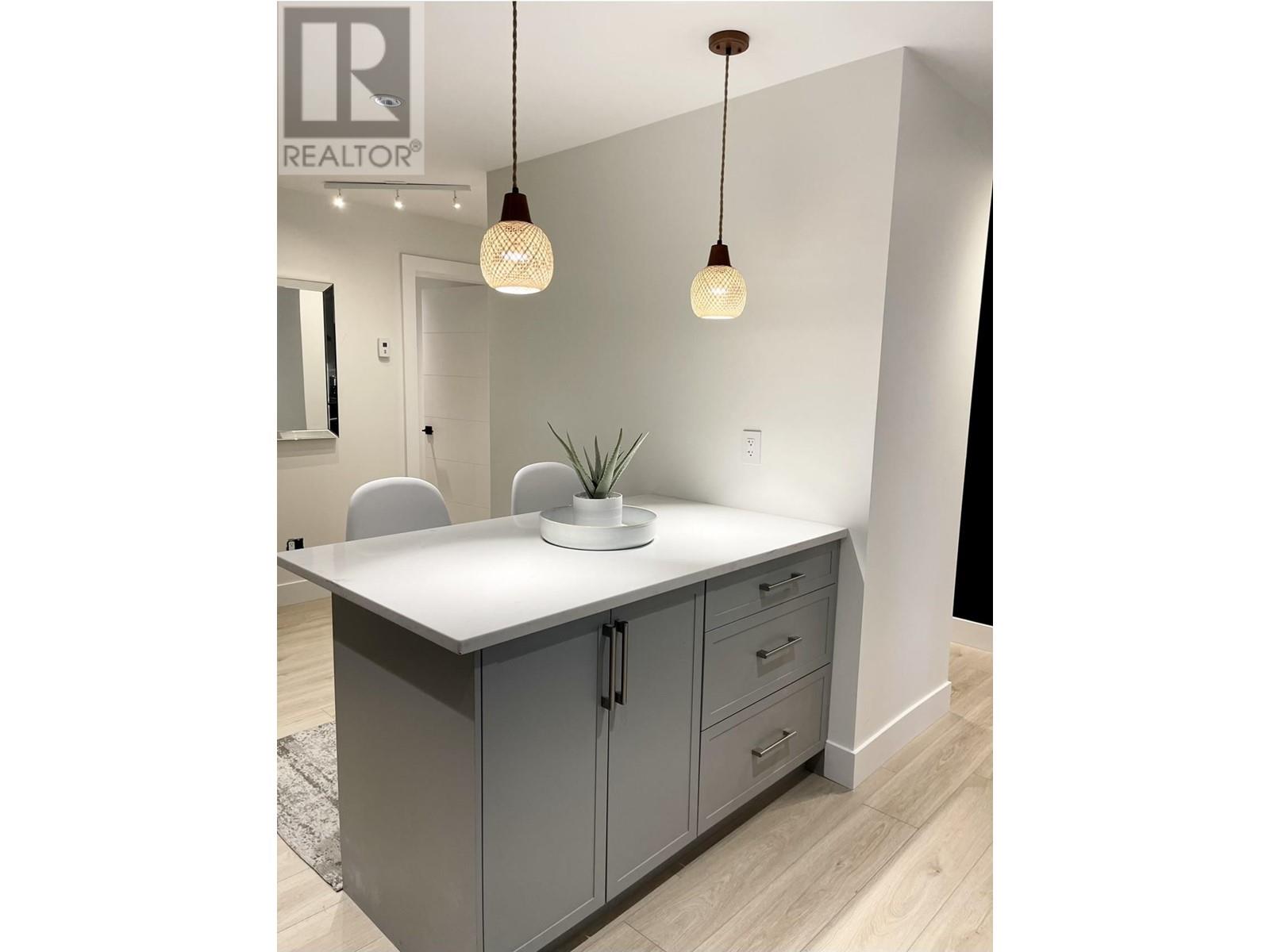 718 E Keith Road, North Vancouver, British Columbia  V7L 1W7 - Photo 35 - R2820159