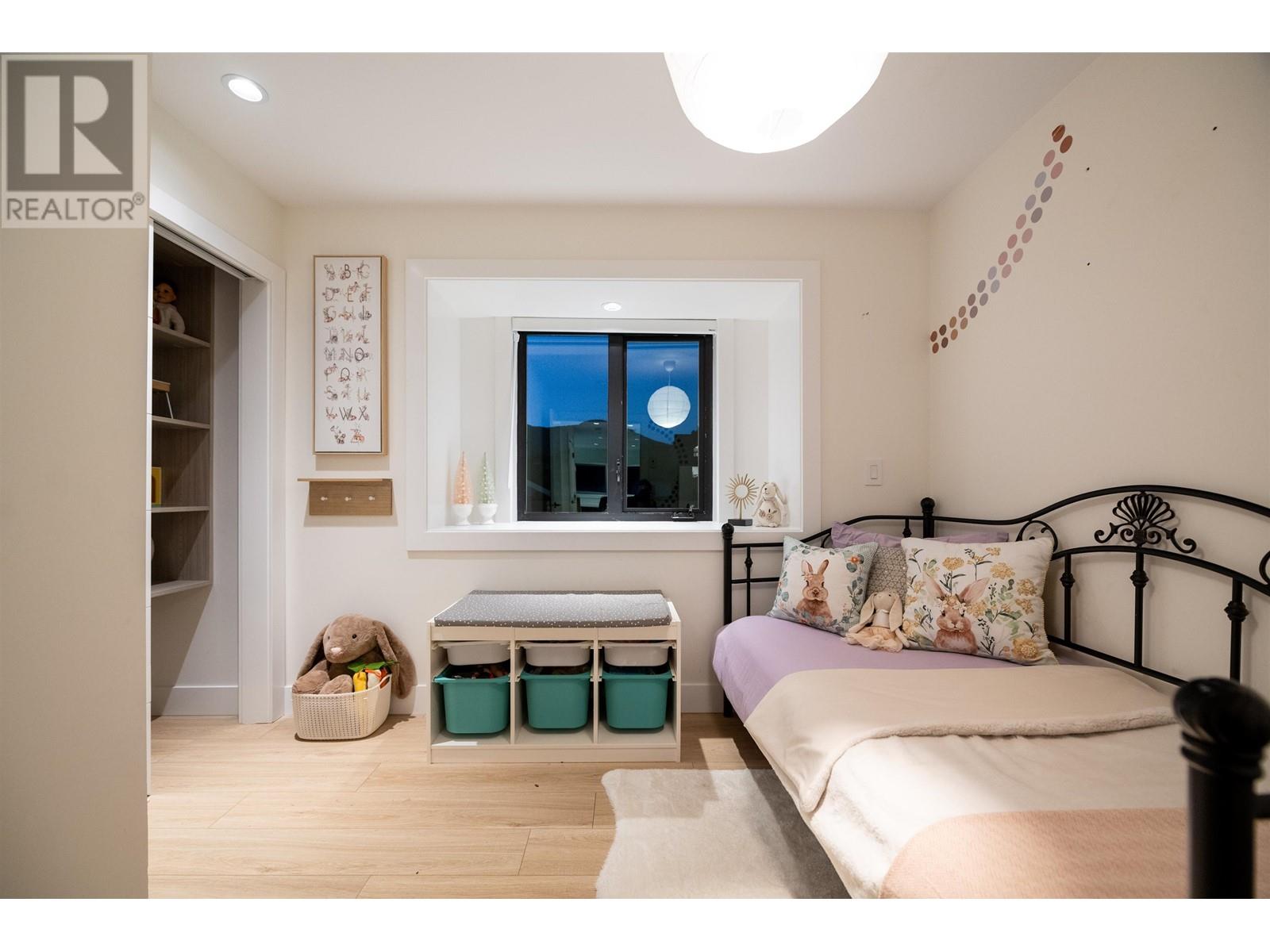 718 E Keith Road, North Vancouver, British Columbia  V7L 1W7 - Photo 26 - R2820159