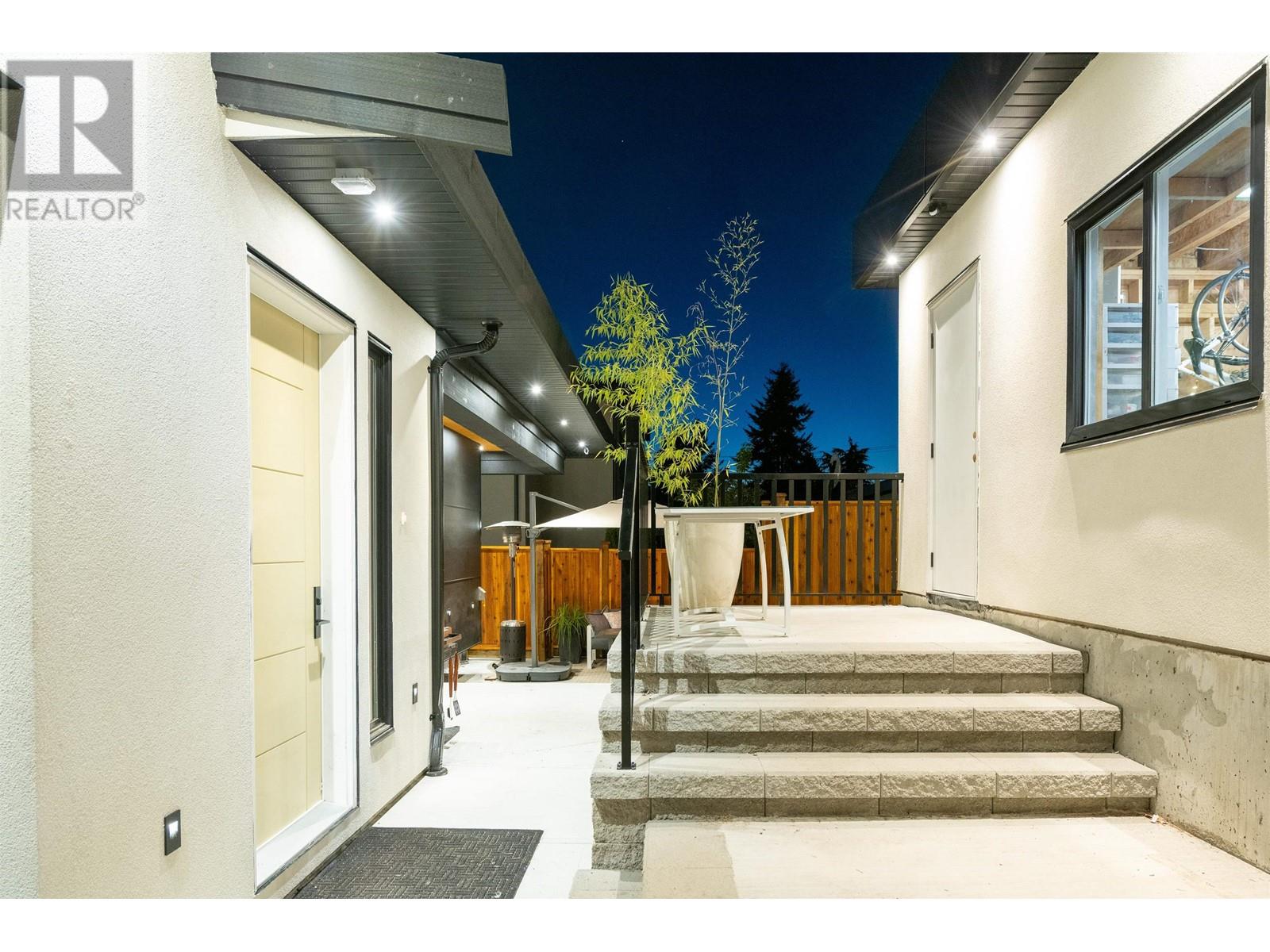 718 E Keith Road, North Vancouver, British Columbia  V7L 1W7 - Photo 31 - R2820159