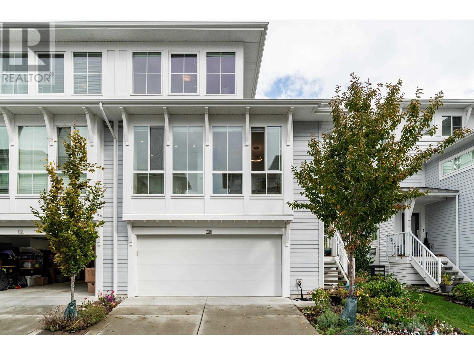 120 4638 ORCA WAY, tsawwassen, British Columbia