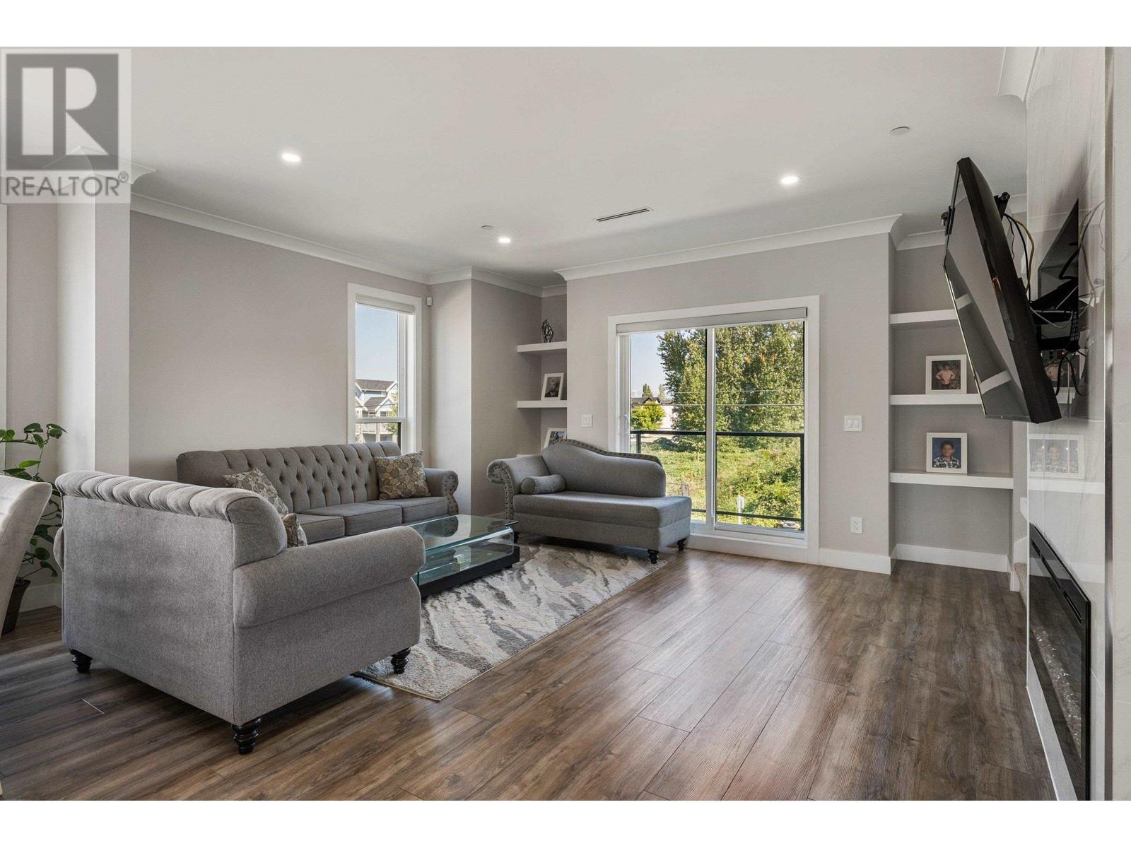 130 Jardine Street, New Westminster, British Columbia  V3M 0M4 - Photo 4 - R2820446