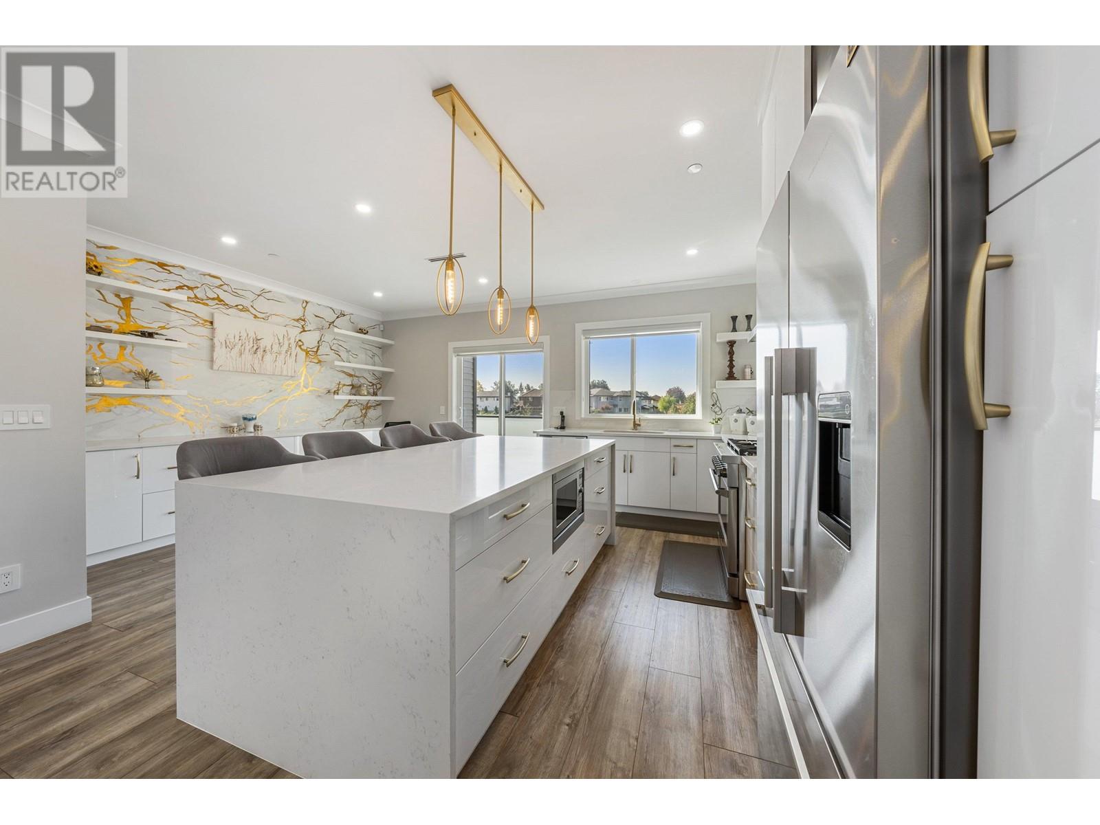 130 Jardine Street, New Westminster, British Columbia  V3M 0M4 - Photo 8 - R2820446