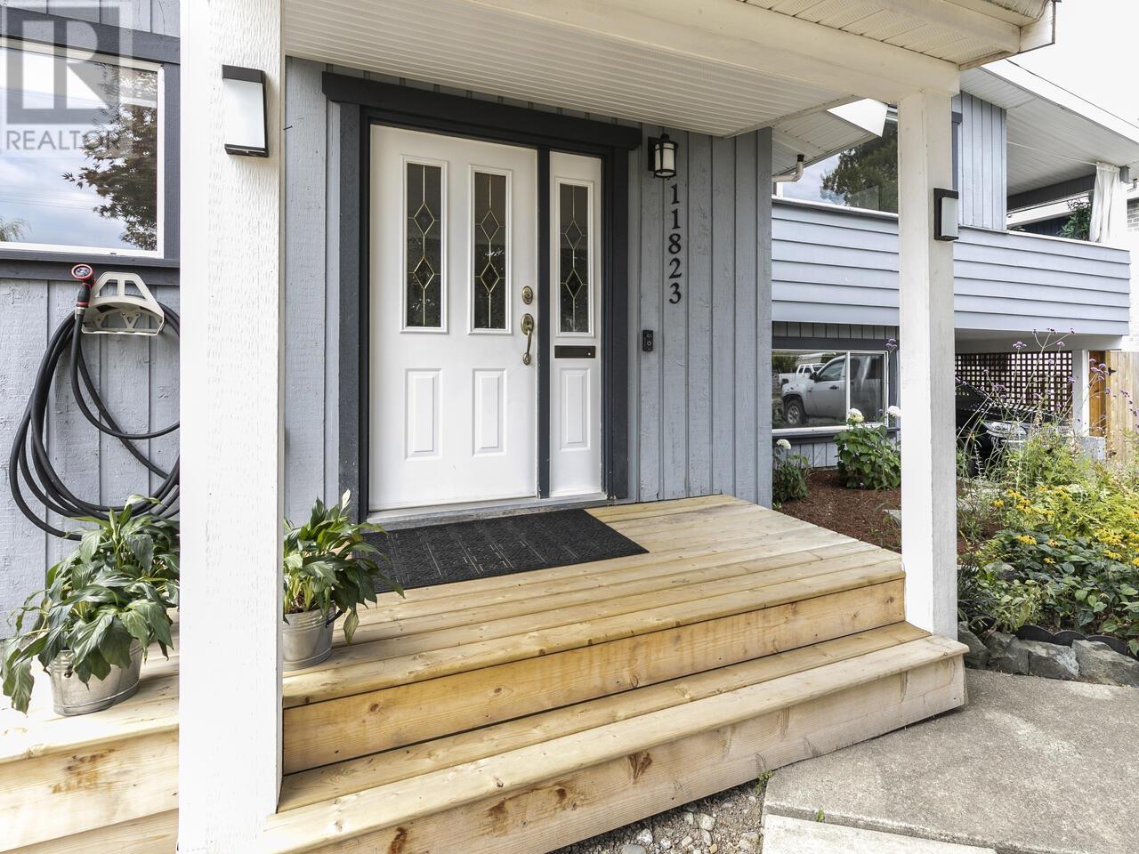 11823 Stephens Street, Maple Ridge, British Columbia  V2X 6S2 - Photo 3 - R2820453