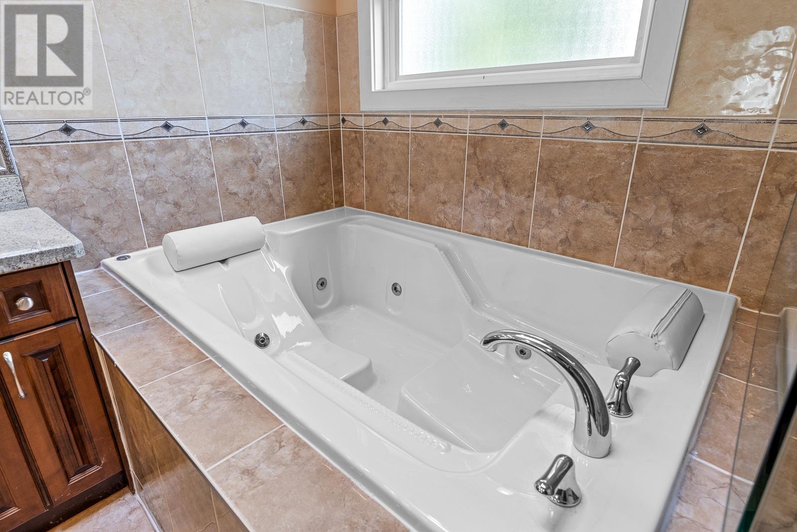 6040 Adams Place, Richmond, British Columbia  V7C 2W1 - Photo 21 - R2820475