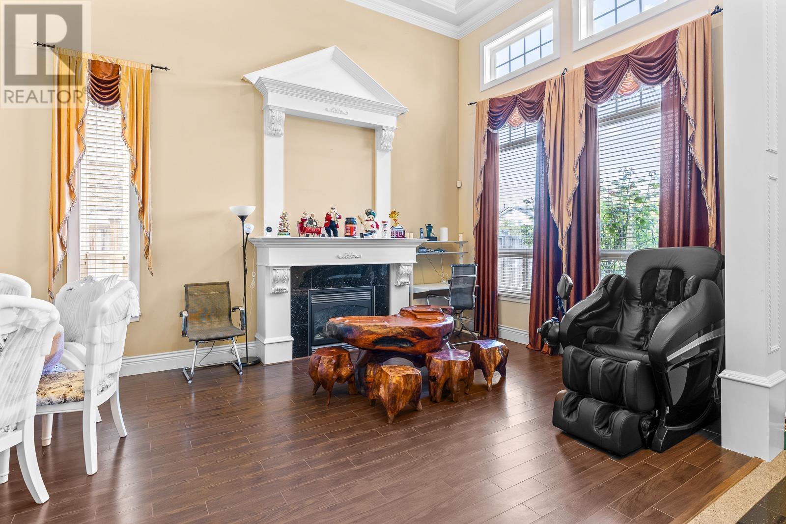 6040 Adams Place, Richmond, British Columbia  V7C 2W1 - Photo 3 - R2820475