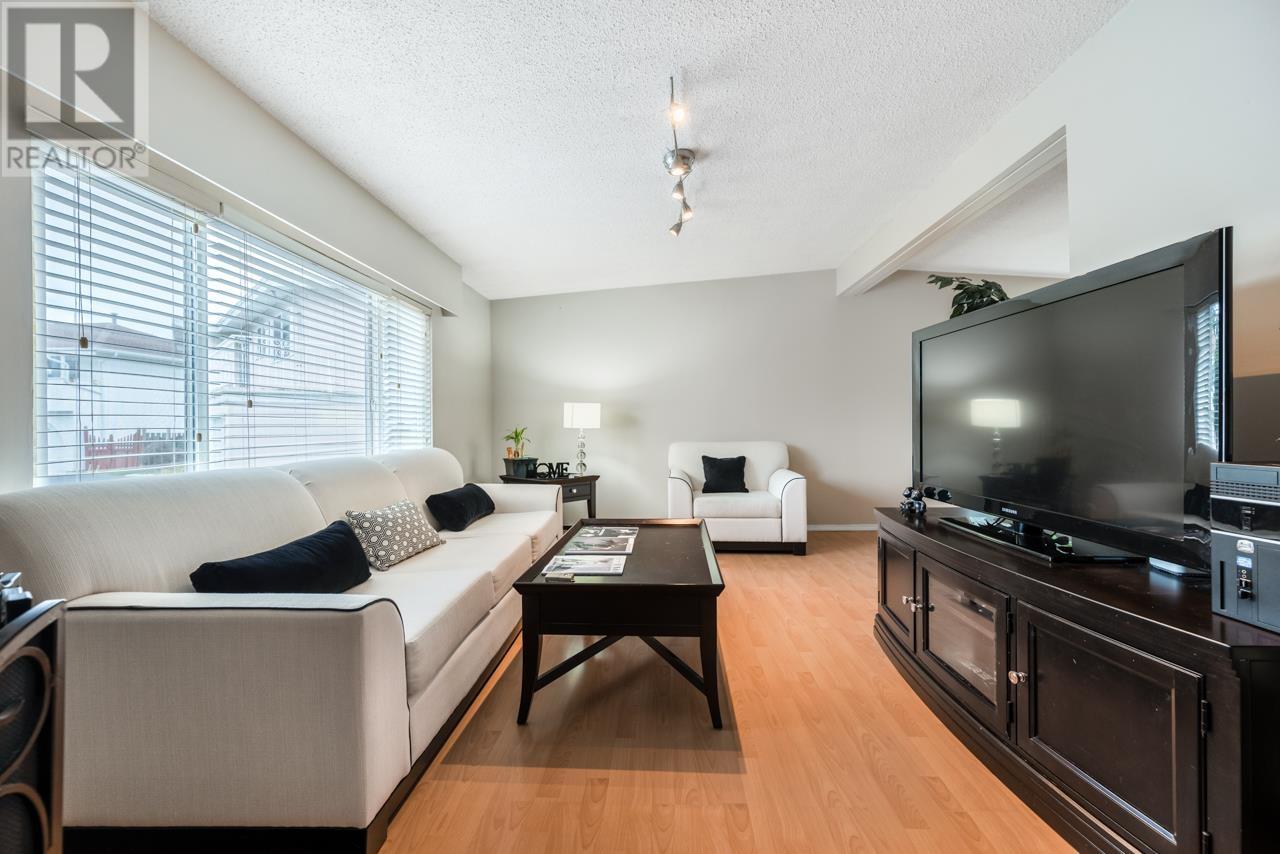7120 Winchelsea Crescent, Richmond, British Columbia  V7C 4E4 - Photo 4 - R2819613