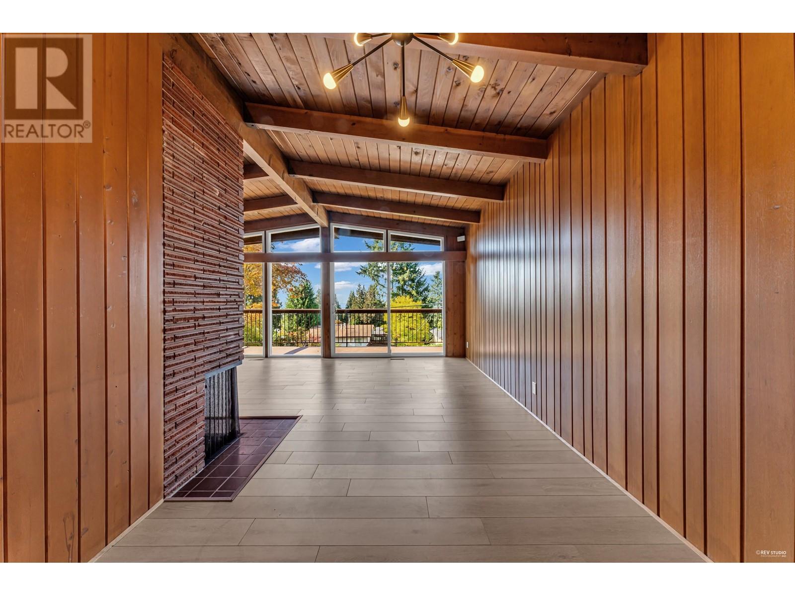 734 Crystal Court, North Vancouver, British Columbia  V7R 2B5 - Photo 12 - R2820428