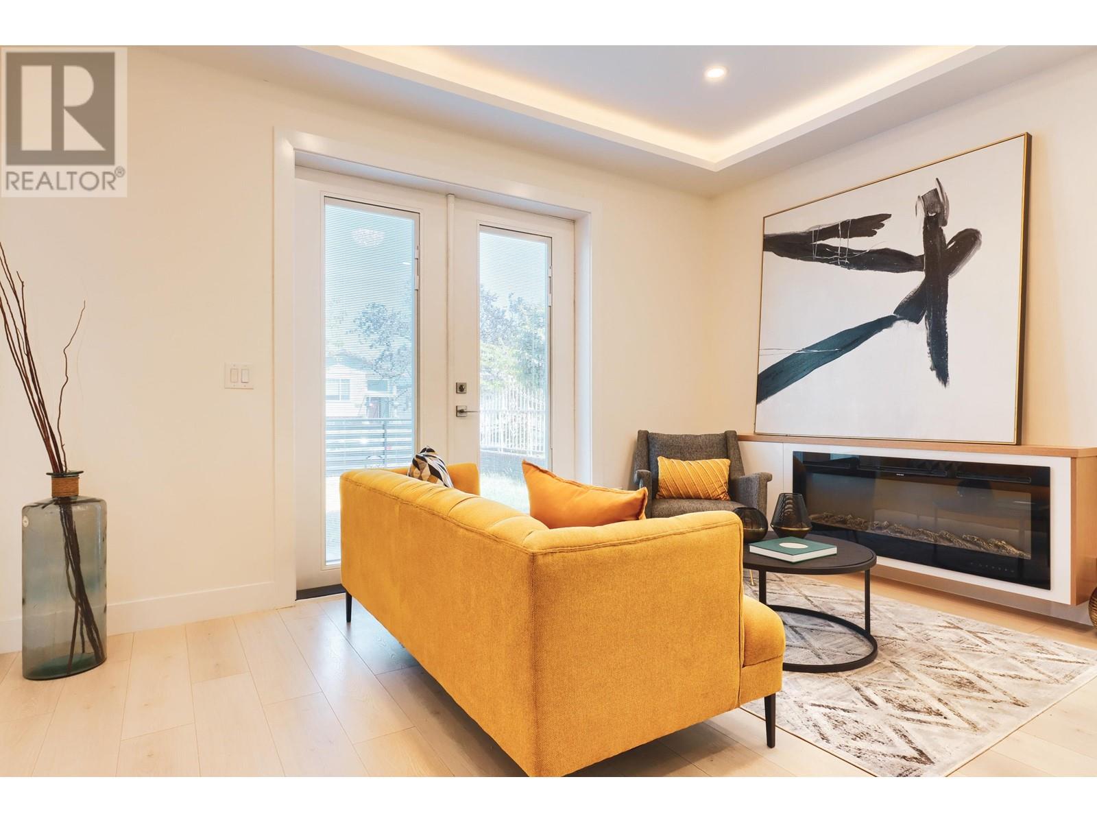 2948 E 3rd Avenue, Vancouver, British Columbia  V5M 1H8 - Photo 6 - R2820369