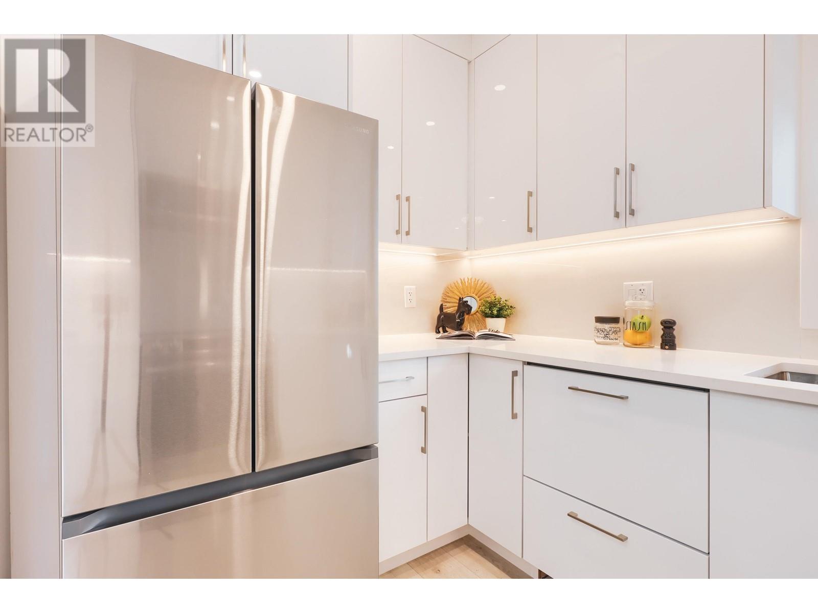 2948 E 3rd Avenue, Vancouver, British Columbia  V5M 1H8 - Photo 14 - R2820369