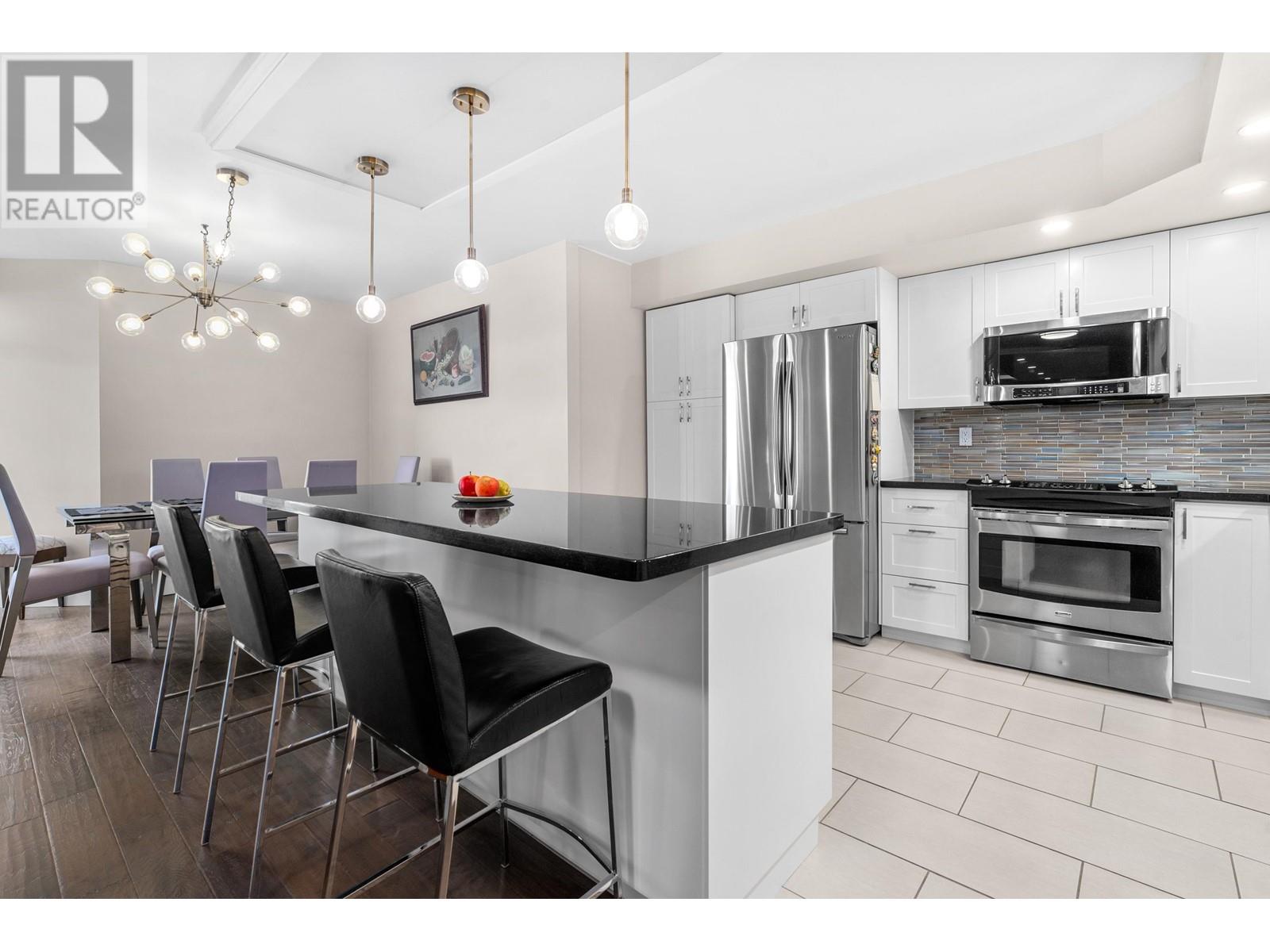 609 168 Chadwick Court, North Vancouver, British Columbia  V7M 3L4 - Photo 6 - R2820438