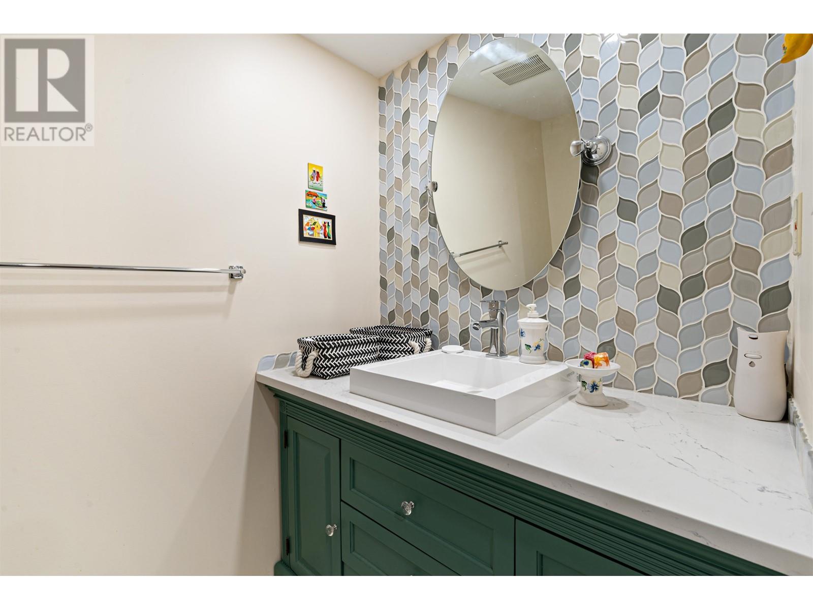 609 168 Chadwick Court, North Vancouver, British Columbia  V7M 3L4 - Photo 23 - R2820438