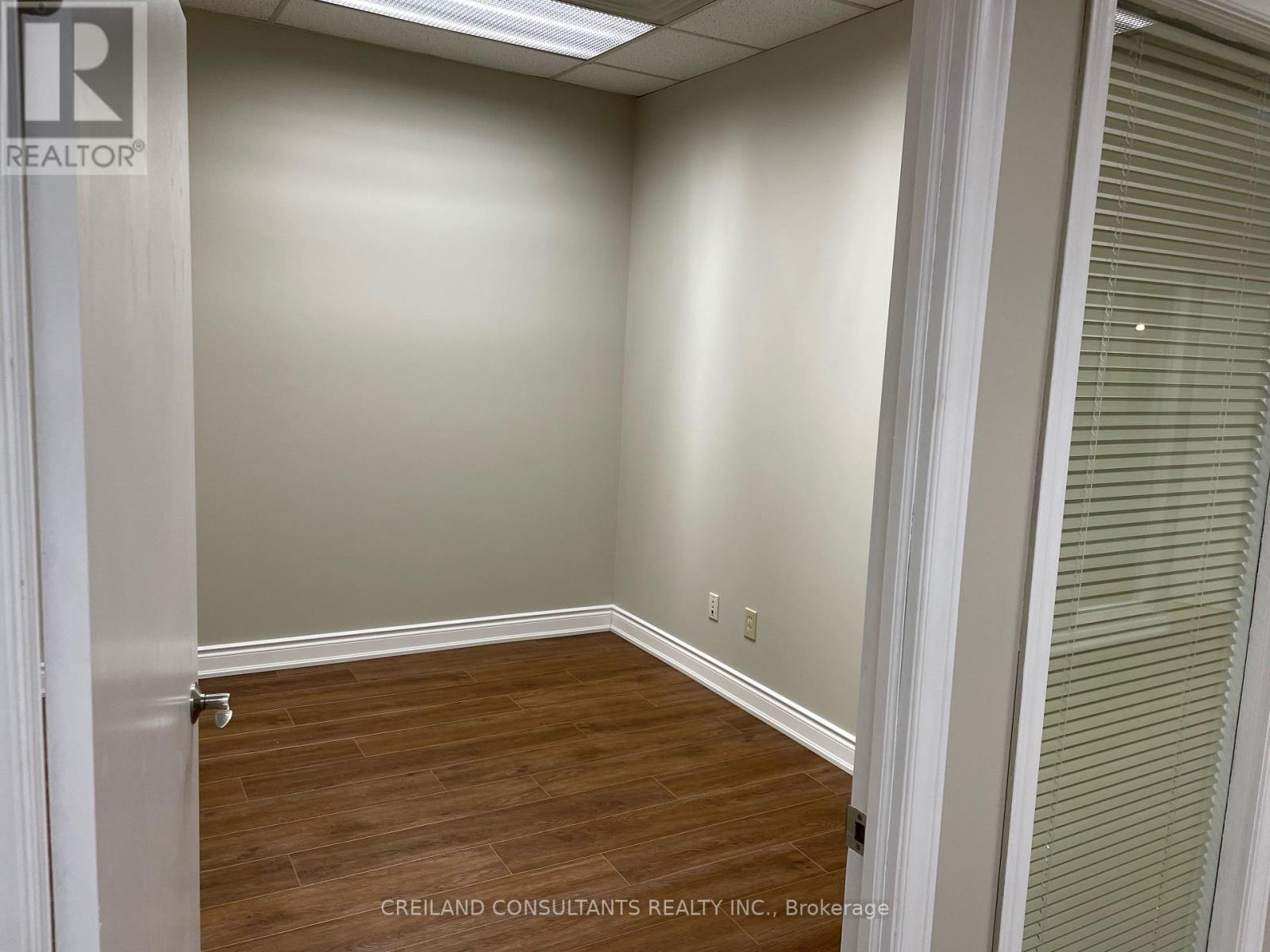 Room B - 234 Eglinton Avenue E, Toronto (Mount Pleasant East), Ontario  M4P 1K5 - Photo 6 - C7043410