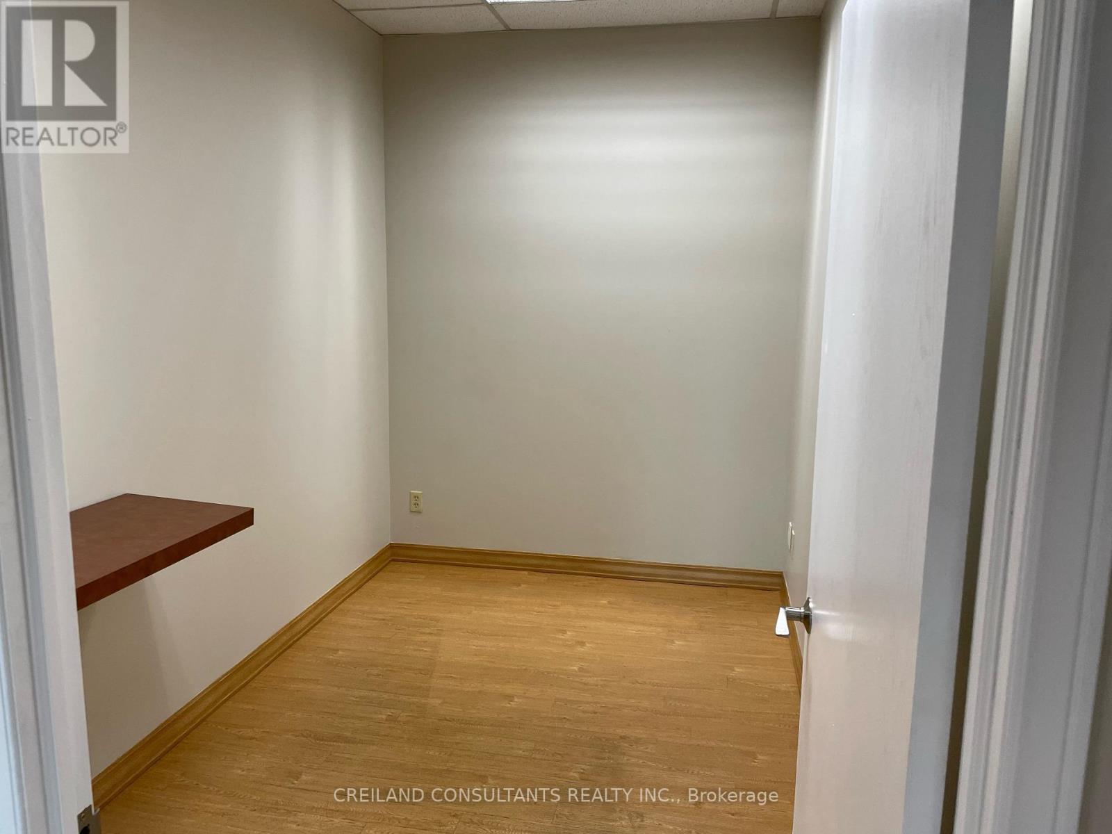 Room B - 234 Eglinton Avenue E, Toronto (Mount Pleasant East), Ontario  M4P 1K5 - Photo 8 - C7043410