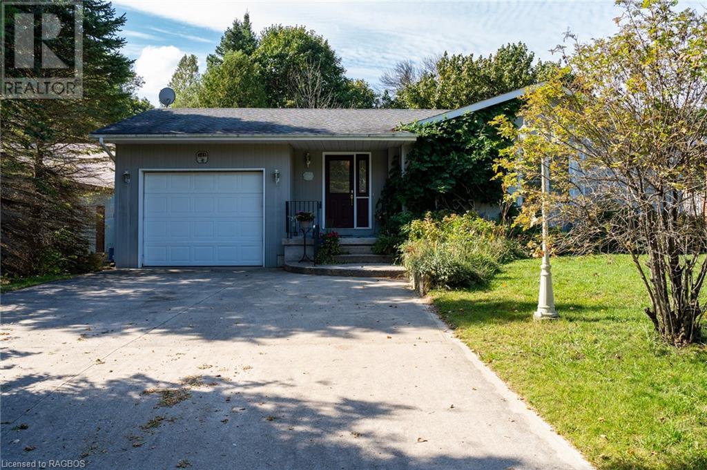 349 Tyendinaga Drive, Southampton, Ontario  N0H 2L0 - Photo 2 - 40491411