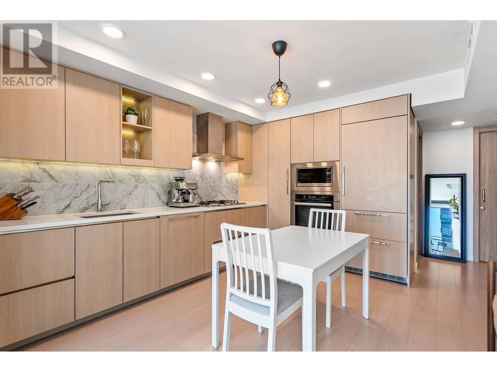 1805 455 Sw Marine Drive, Vancouver, British Columbia  V5X 0H3 - Photo 2 - R2820521