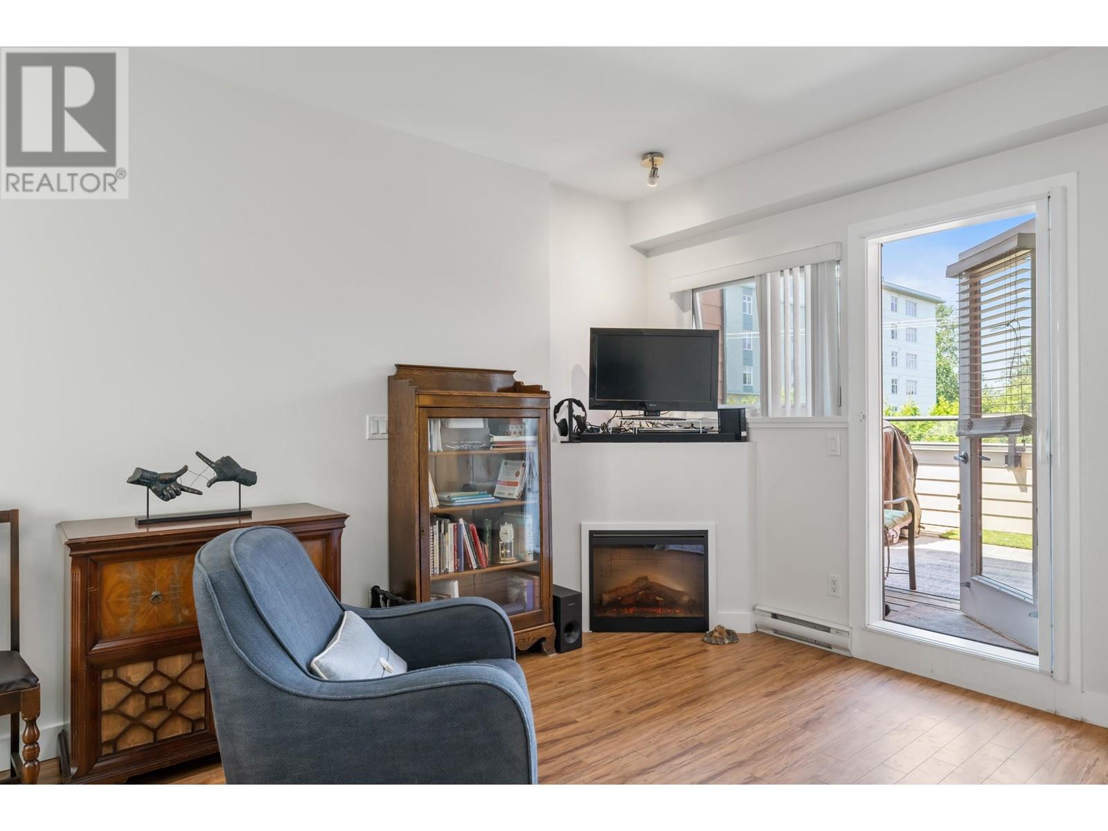 302 7655 Edmonds Street, Burnaby, British Columbia  V3N 1B6 - Photo 7 - R2820550