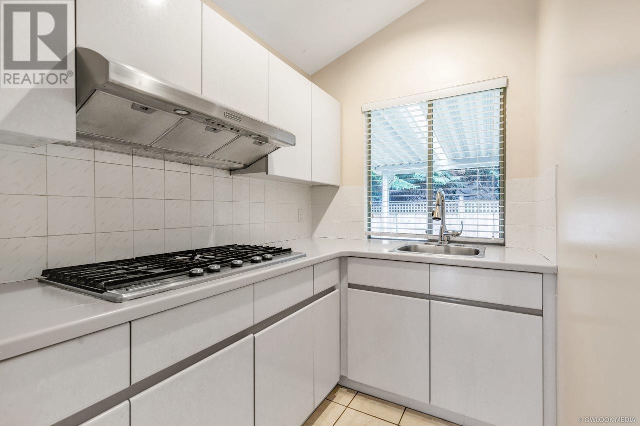 5575 Cornwall Drive, Richmond, British Columbia  V7C 5M8 - Photo 7 - R2820538