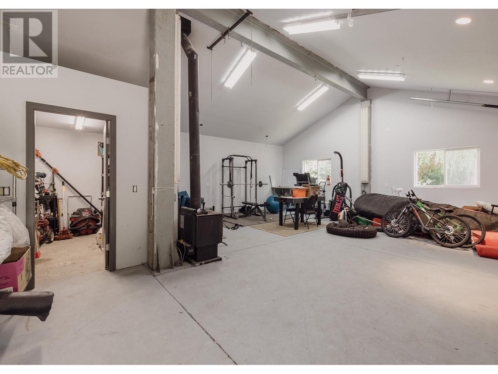 1269 Judd Road, Squamish, British Columbia  V0N 1H0 - Photo 25 - R2820541