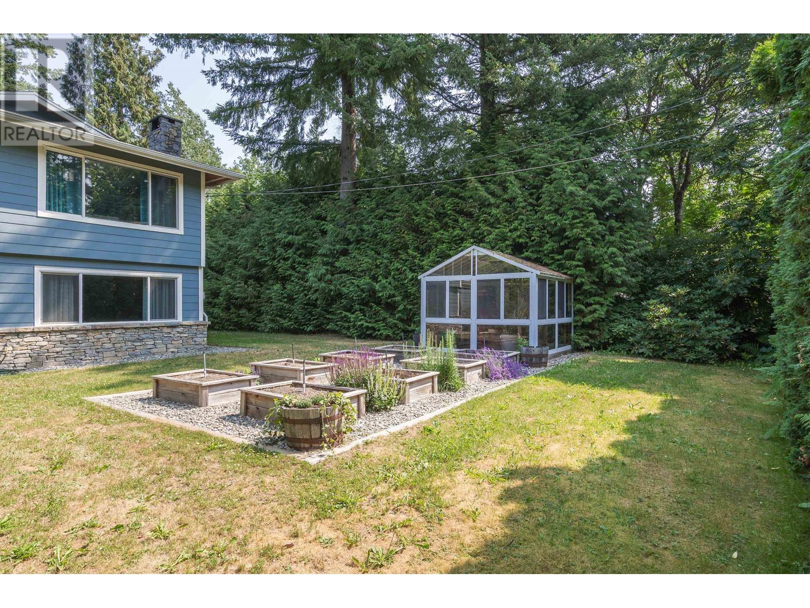 1269 Judd Road, Squamish, British Columbia  V0N 1H0 - Photo 5 - R2820541