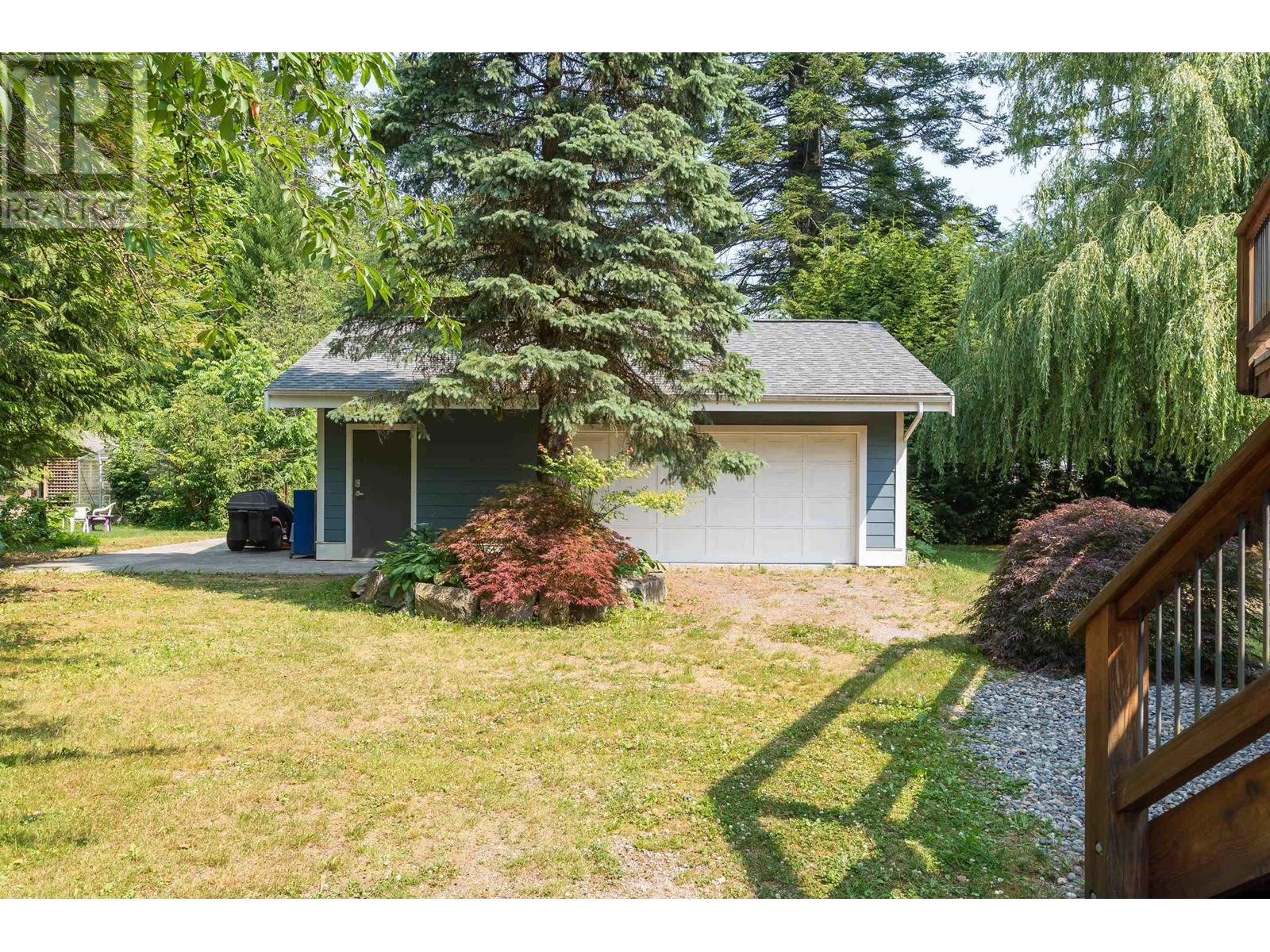 1269 Judd Road, Squamish, British Columbia  V0N 1H0 - Photo 7 - R2820541