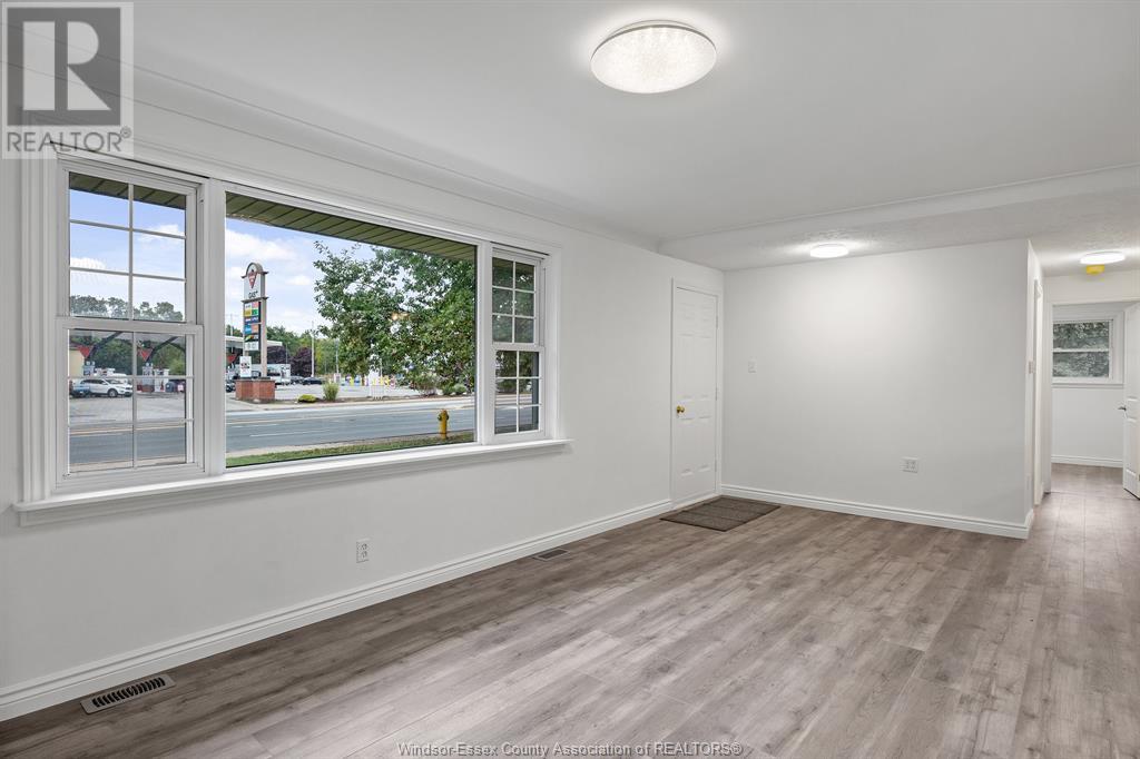 3945-85 Dougall Avenue, Windsor, Ontario  N9G 1X3 - Photo 28 - 23020057