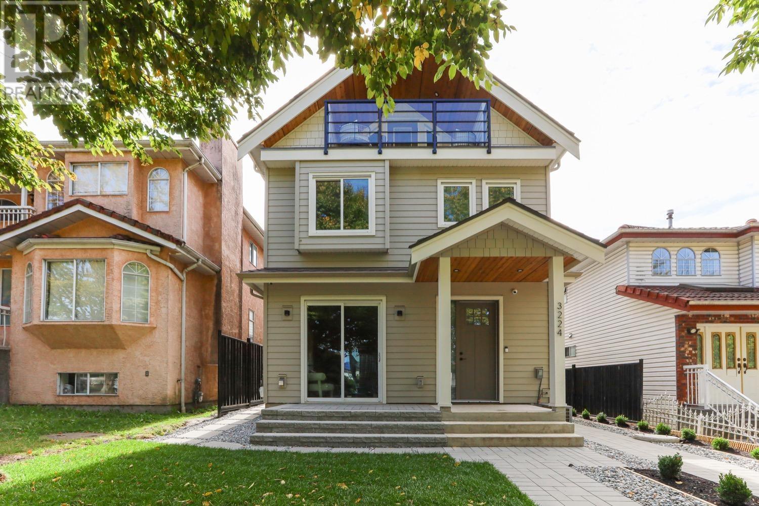 3224 E 27TH AVENUE, vancouver, British Columbia