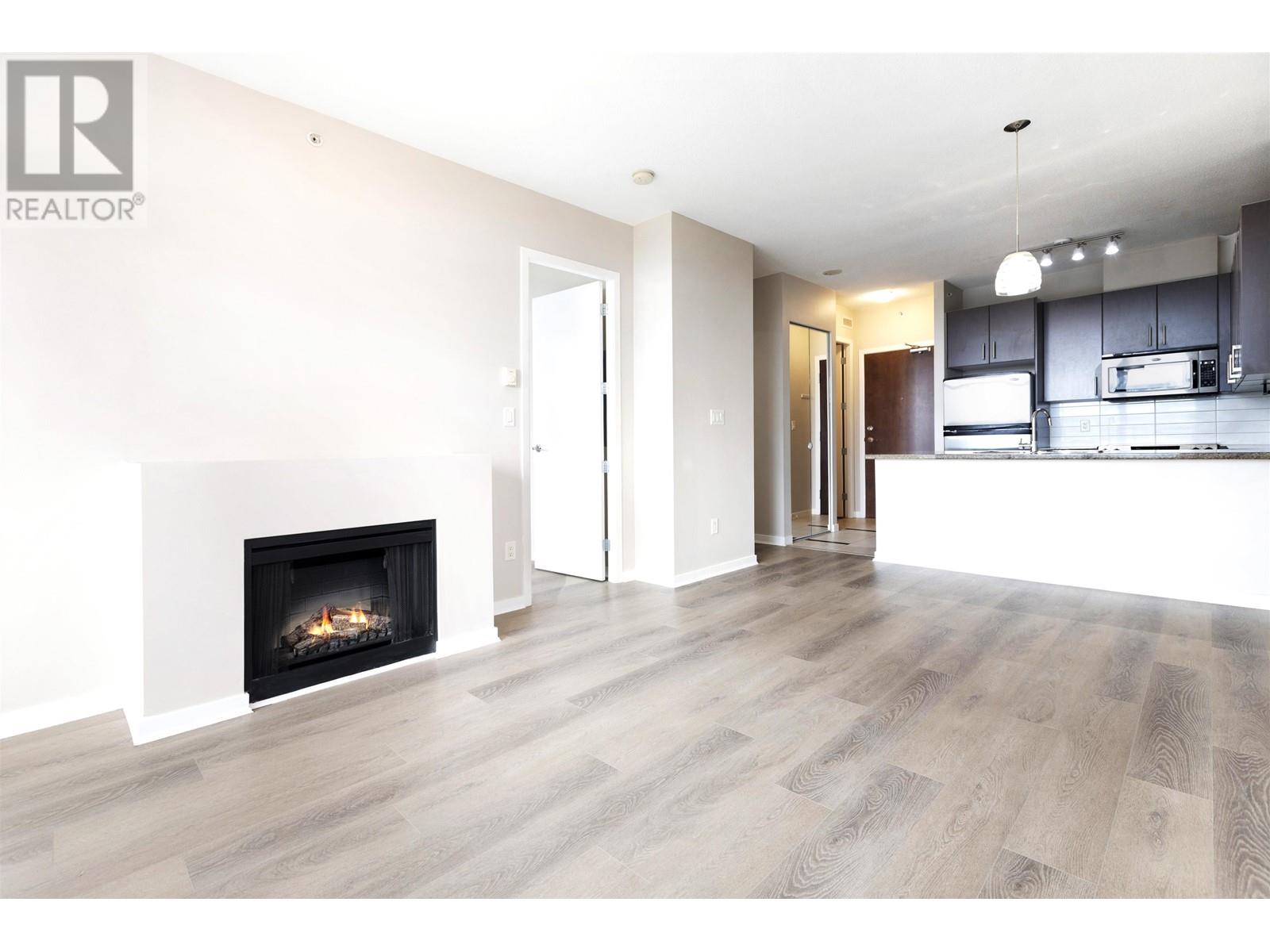 1705 4250 Dawson Street, Burnaby, British Columbia  V5C 4B1 - Photo 1 - R2817095