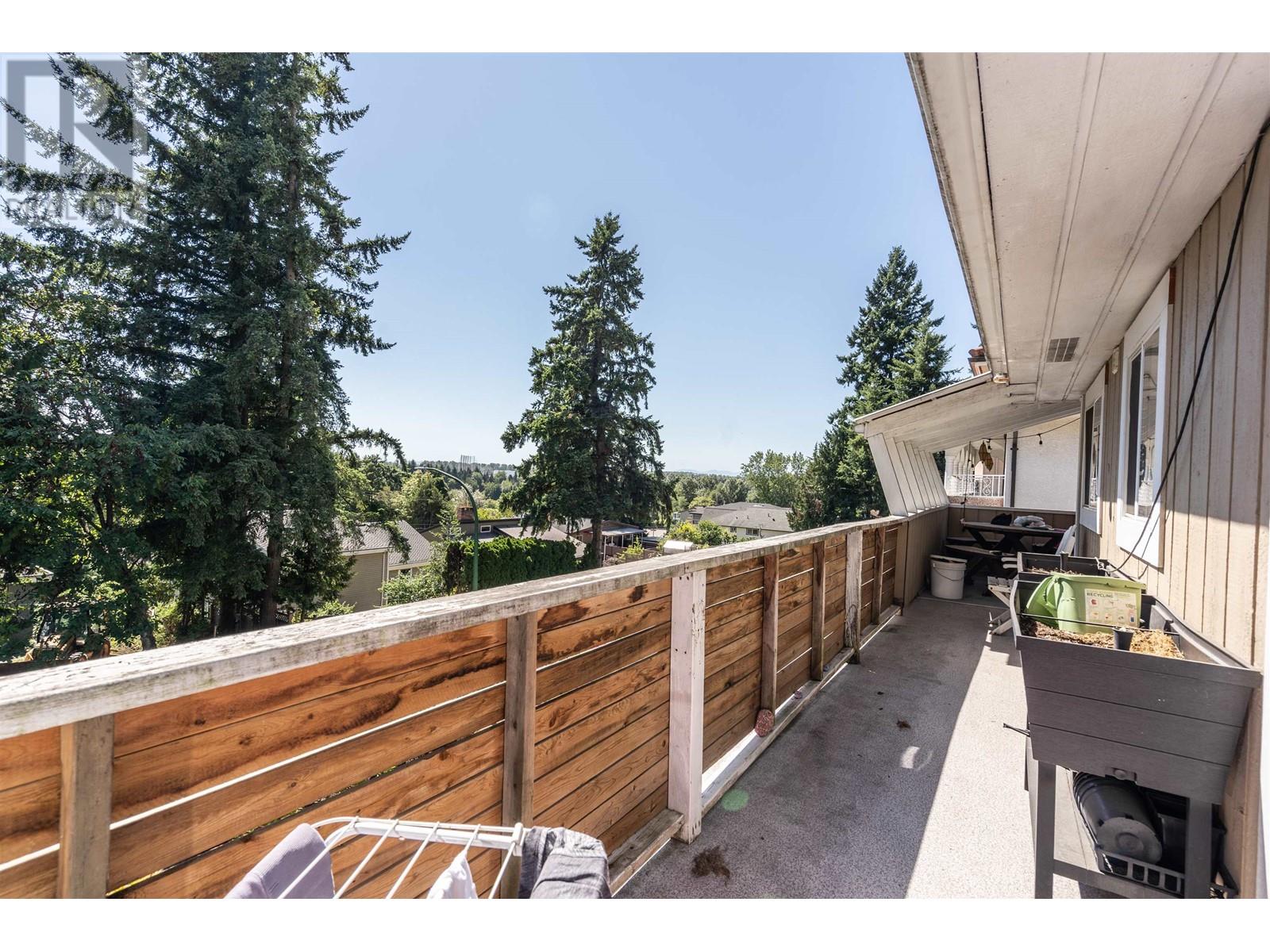 5565 Eleanor Street, Burnaby, British Columbia  V5J 3E1 - Photo 11 - R2820583