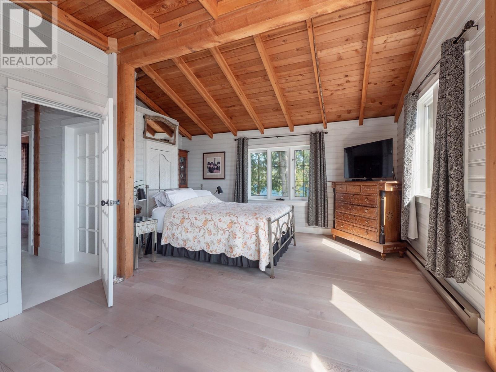 301 Shoal Lookout, Gibsons, British Columbia  V0N 1V8 - Photo 9 - R2820595