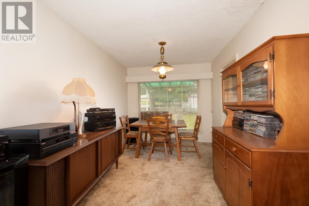 3996 Edinburgh Street, Burnaby, British Columbia  V5C 1R7 - Photo 11 - R2820605
