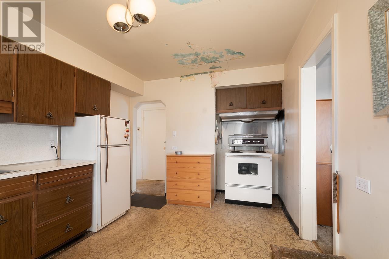 3996 Edinburgh Street, Burnaby, British Columbia  V5C 1R7 - Photo 12 - R2820605