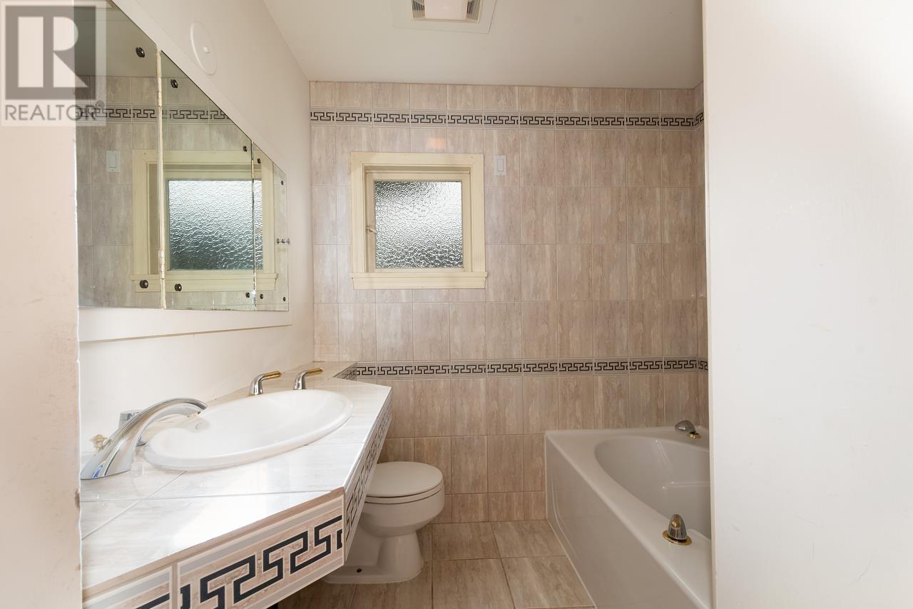 3996 Edinburgh Street, Burnaby, British Columbia  V5C 1R7 - Photo 17 - R2820605
